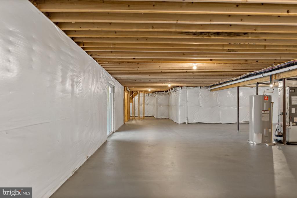 130 JINGLE BELLS COURT Unit: LOT 6