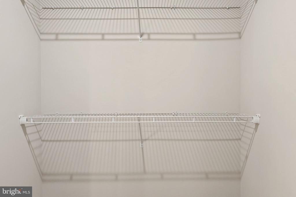 130 JINGLE BELLS COURT Unit: LOT 6