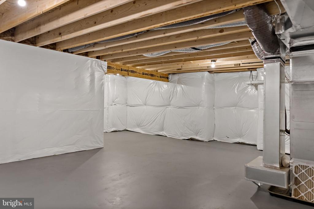 130 JINGLE BELLS COURT Unit: LOT 6