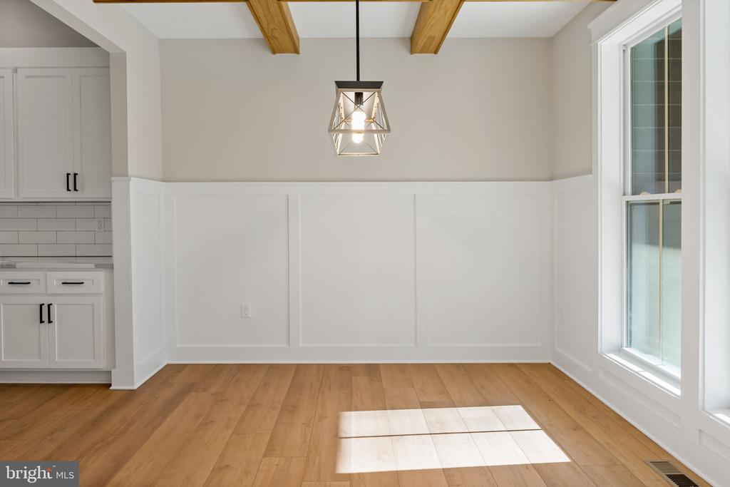 130 JINGLE BELLS COURT Unit: LOT 6