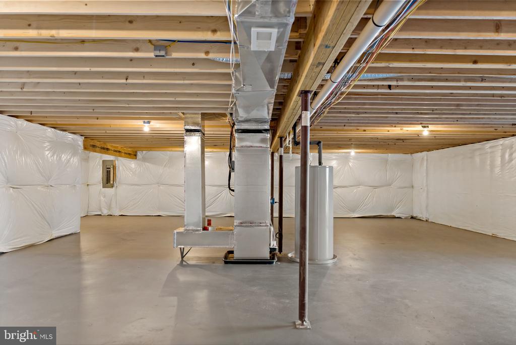 130 JINGLE BELLS COURT Unit: LOT 6