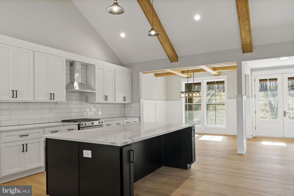 130 JINGLE BELLS COURT Unit: LOT 6