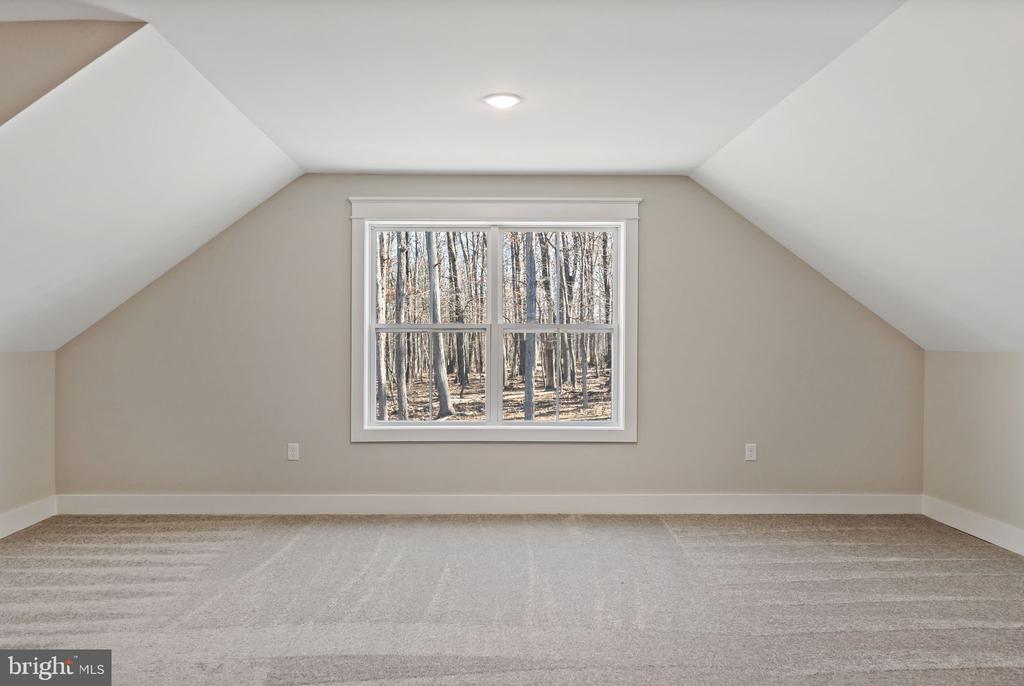 130 JINGLE BELLS COURT Unit: LOT 6