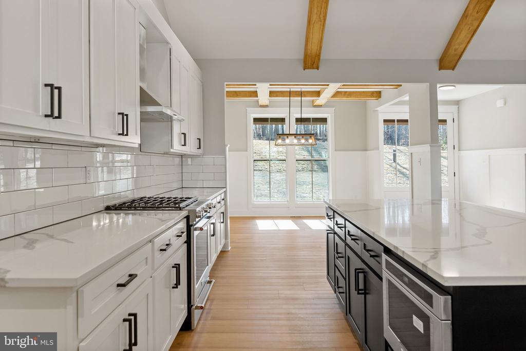 130 JINGLE BELLS COURT Unit: LOT 6