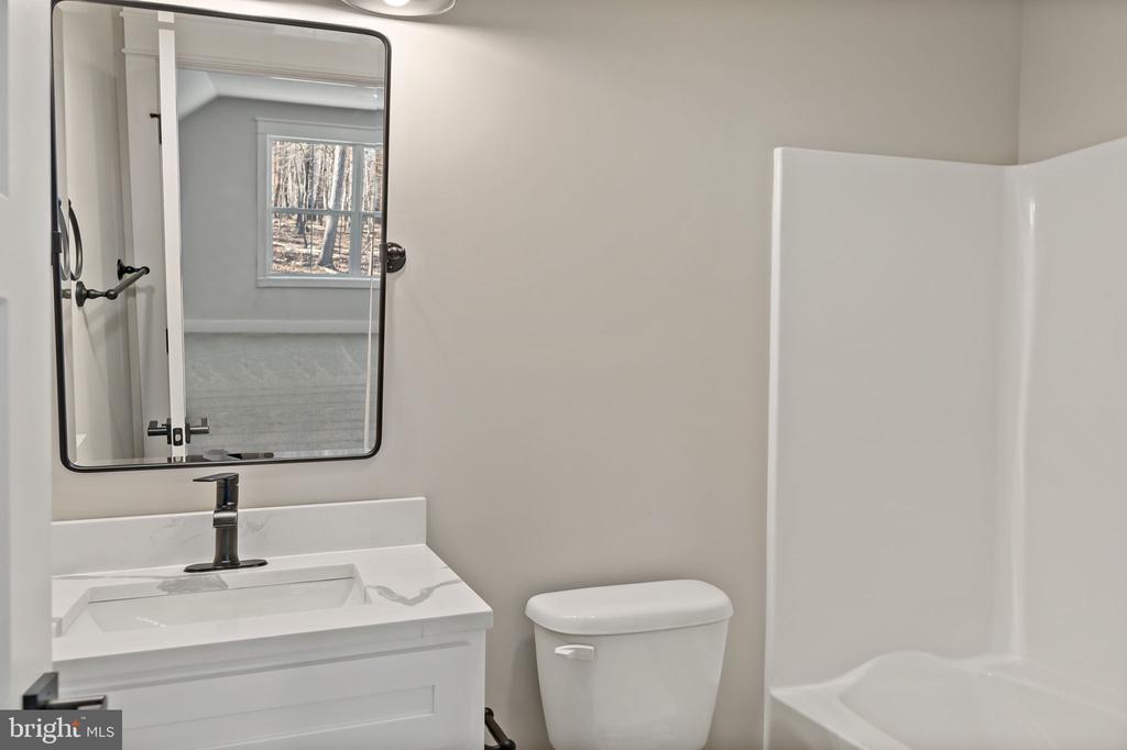 130 JINGLE BELLS COURT Unit: LOT 6