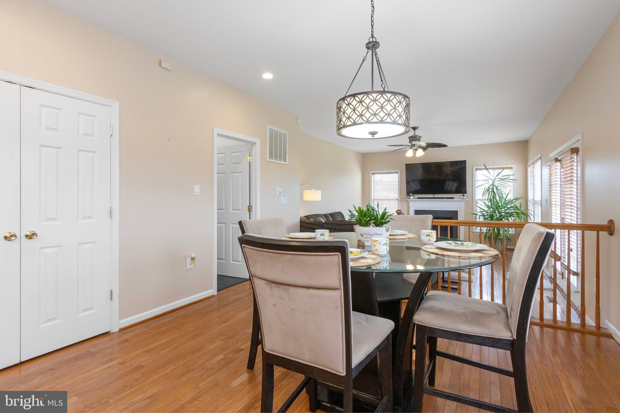 317 STRATUS DR