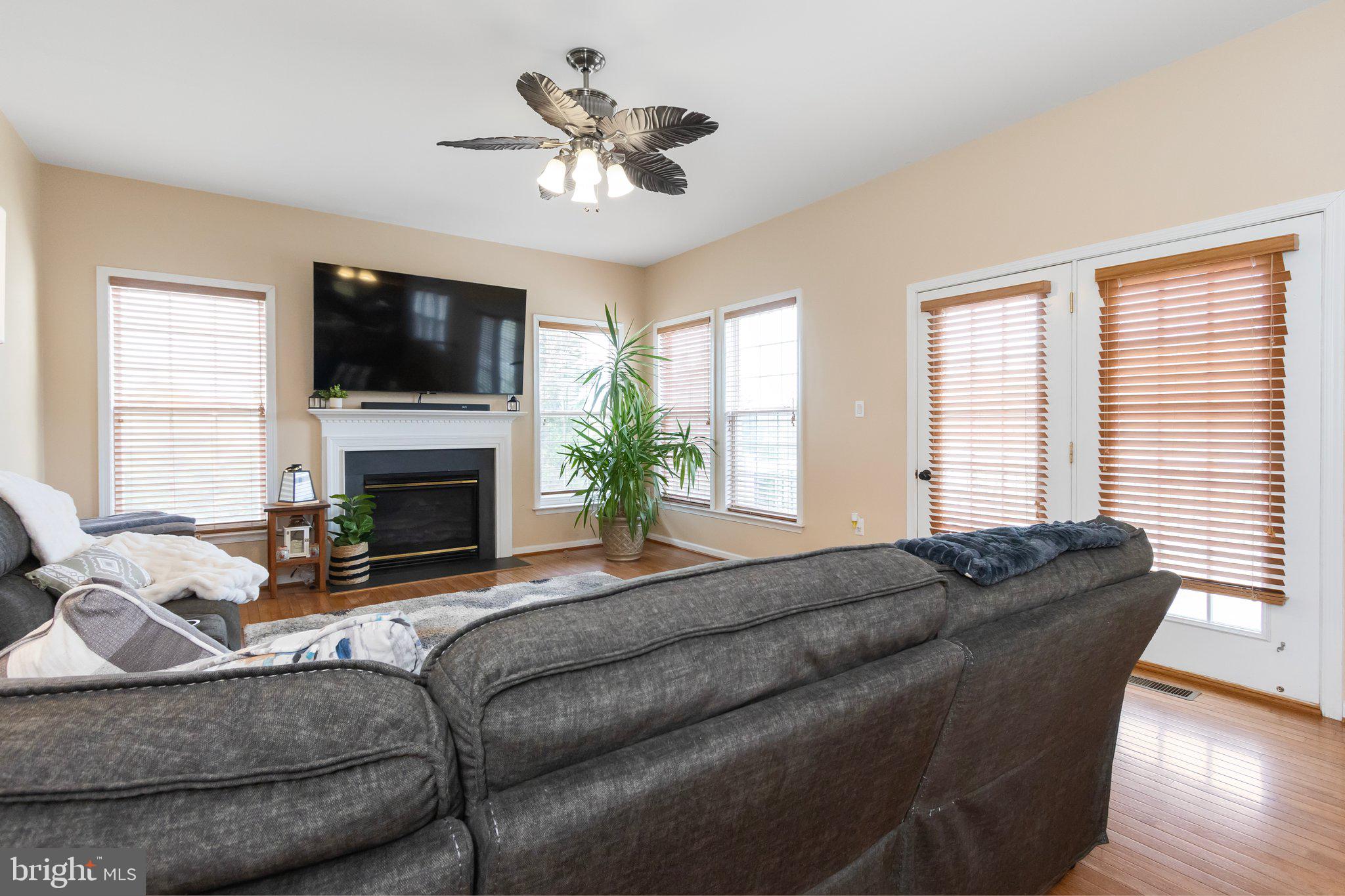 317 STRATUS DR