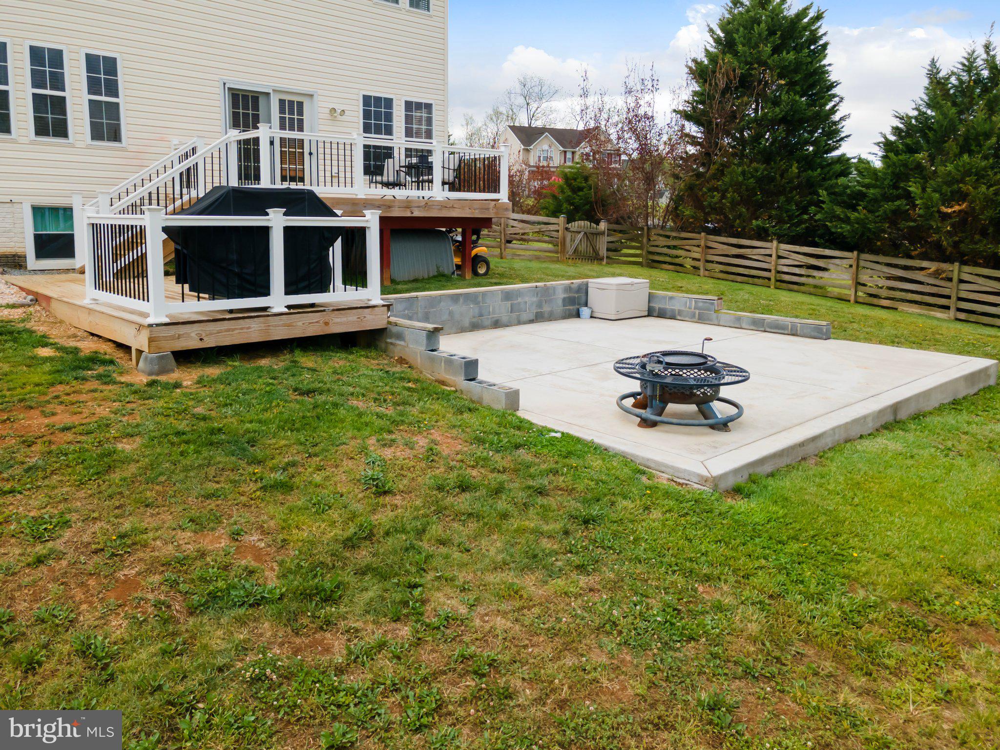317 STRATUS DR