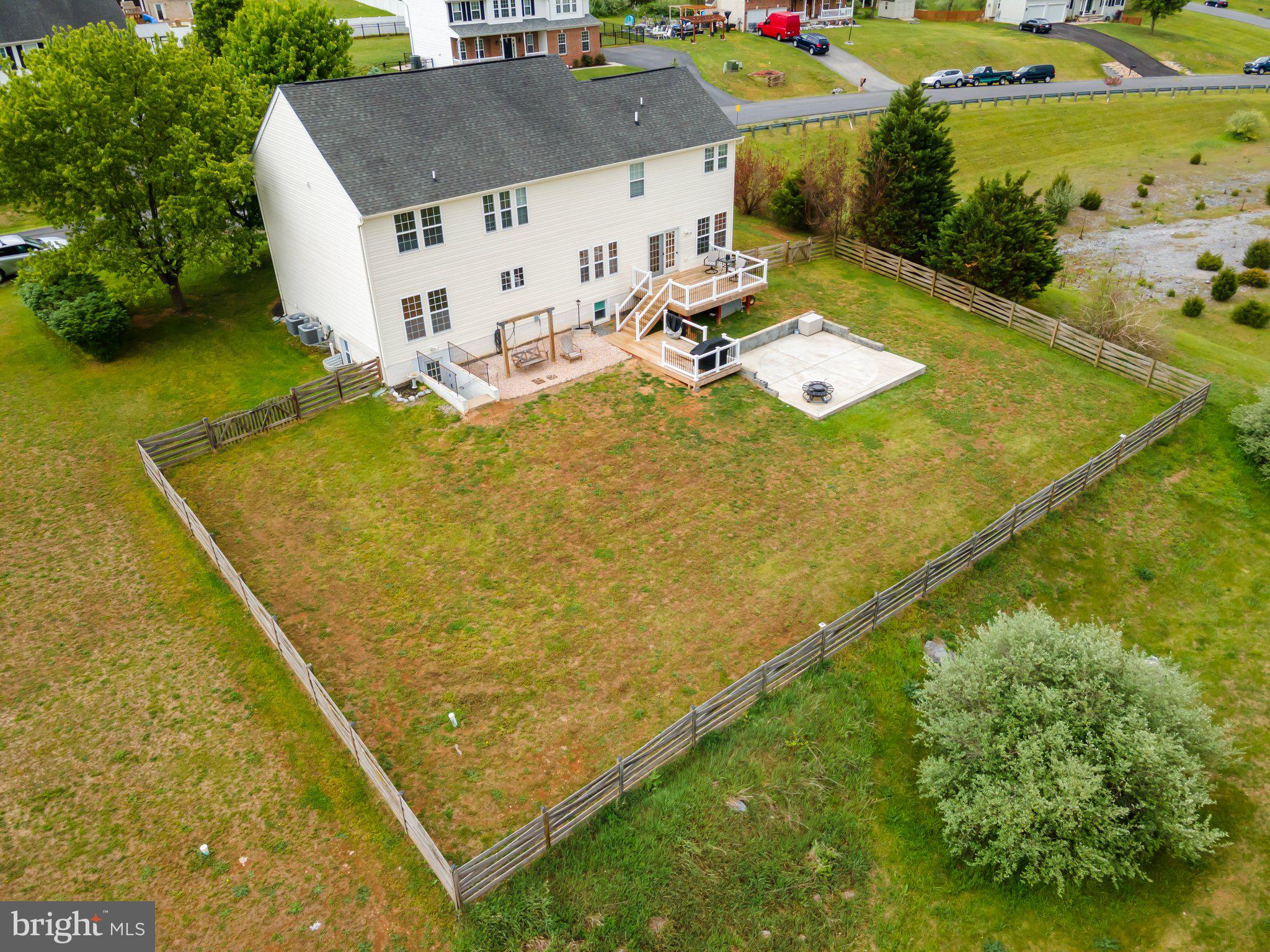 317 STRATUS DR