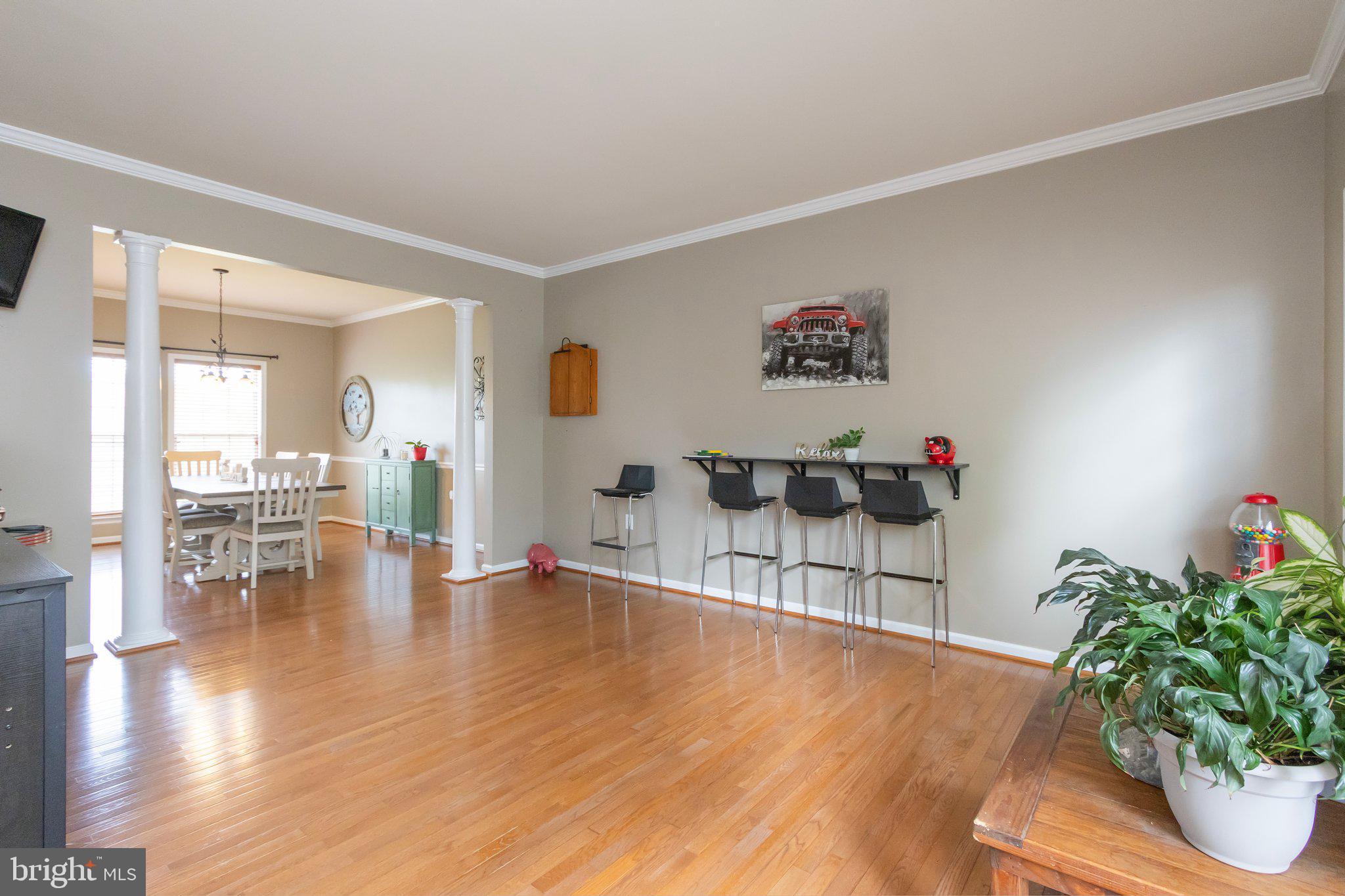 317 STRATUS DR