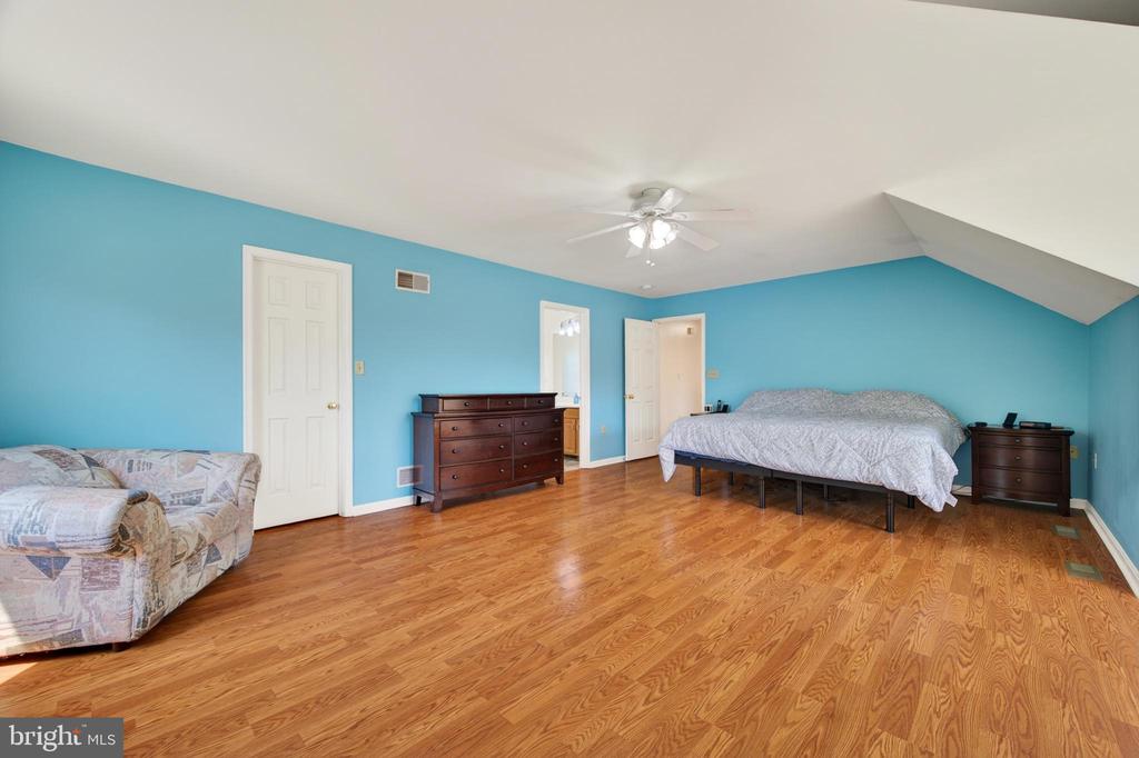 229 QUAIL RUN ROAD