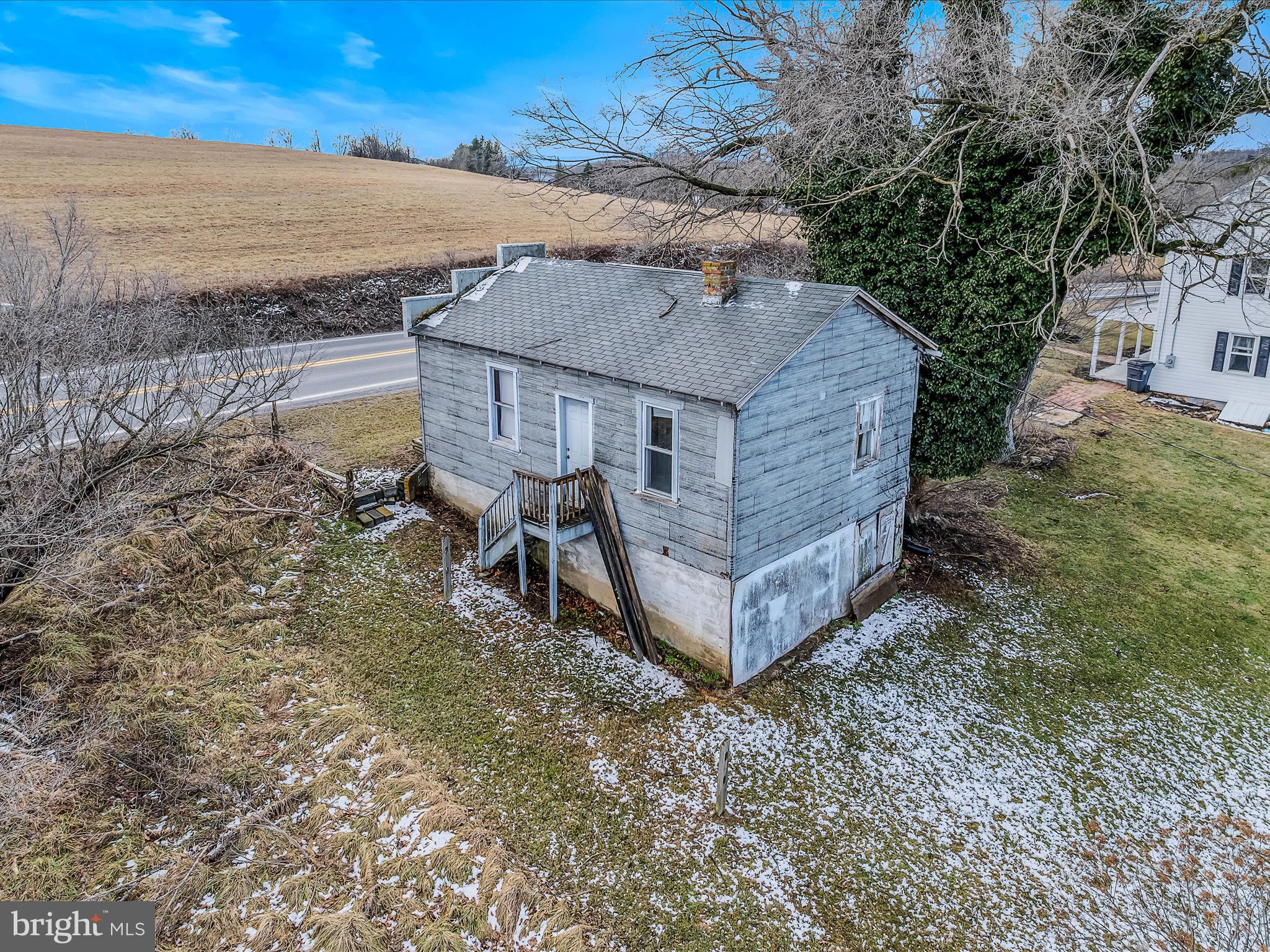 2521 MARTINSBURG ROAD