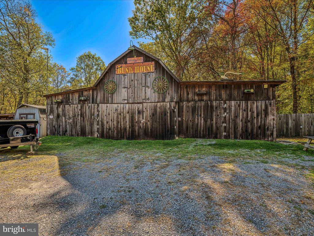 44 COX LANE