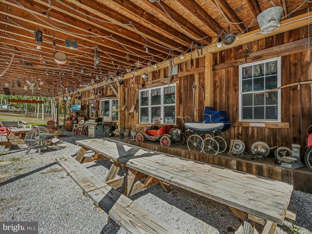 44 COX LANE