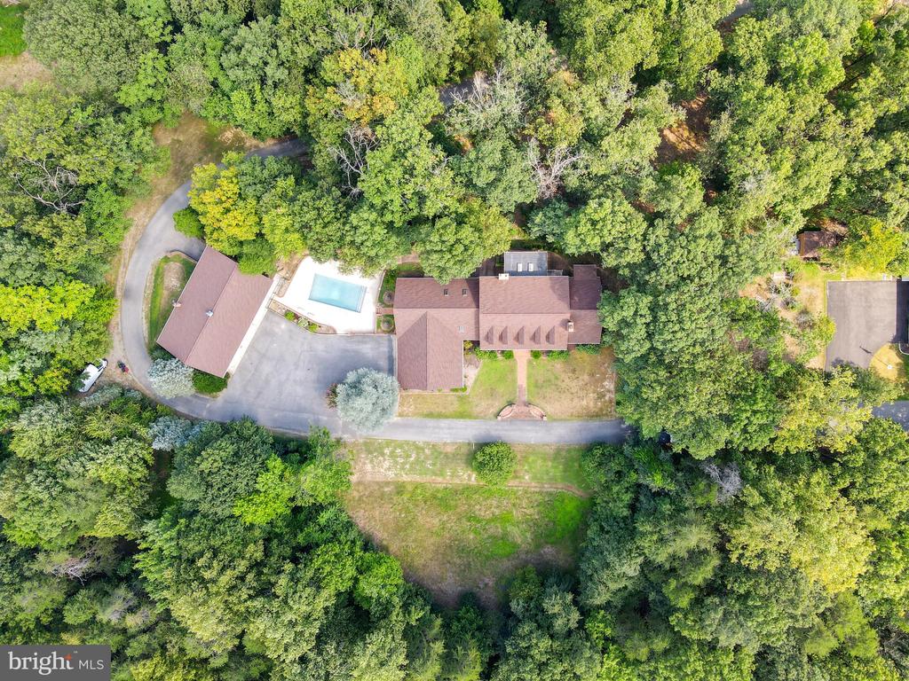 299 YOST CIRCLE