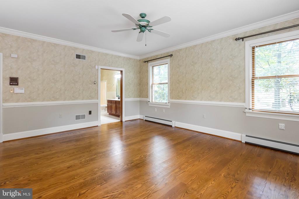 299 YOST CIRCLE