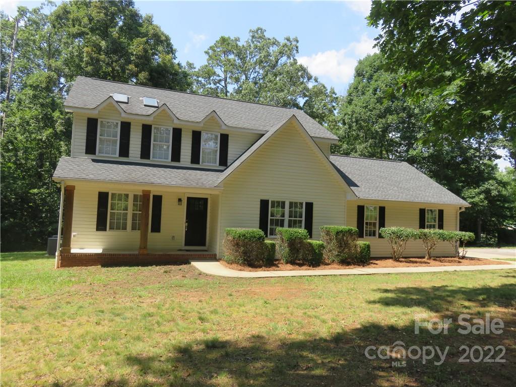 1338 Pell Drive
