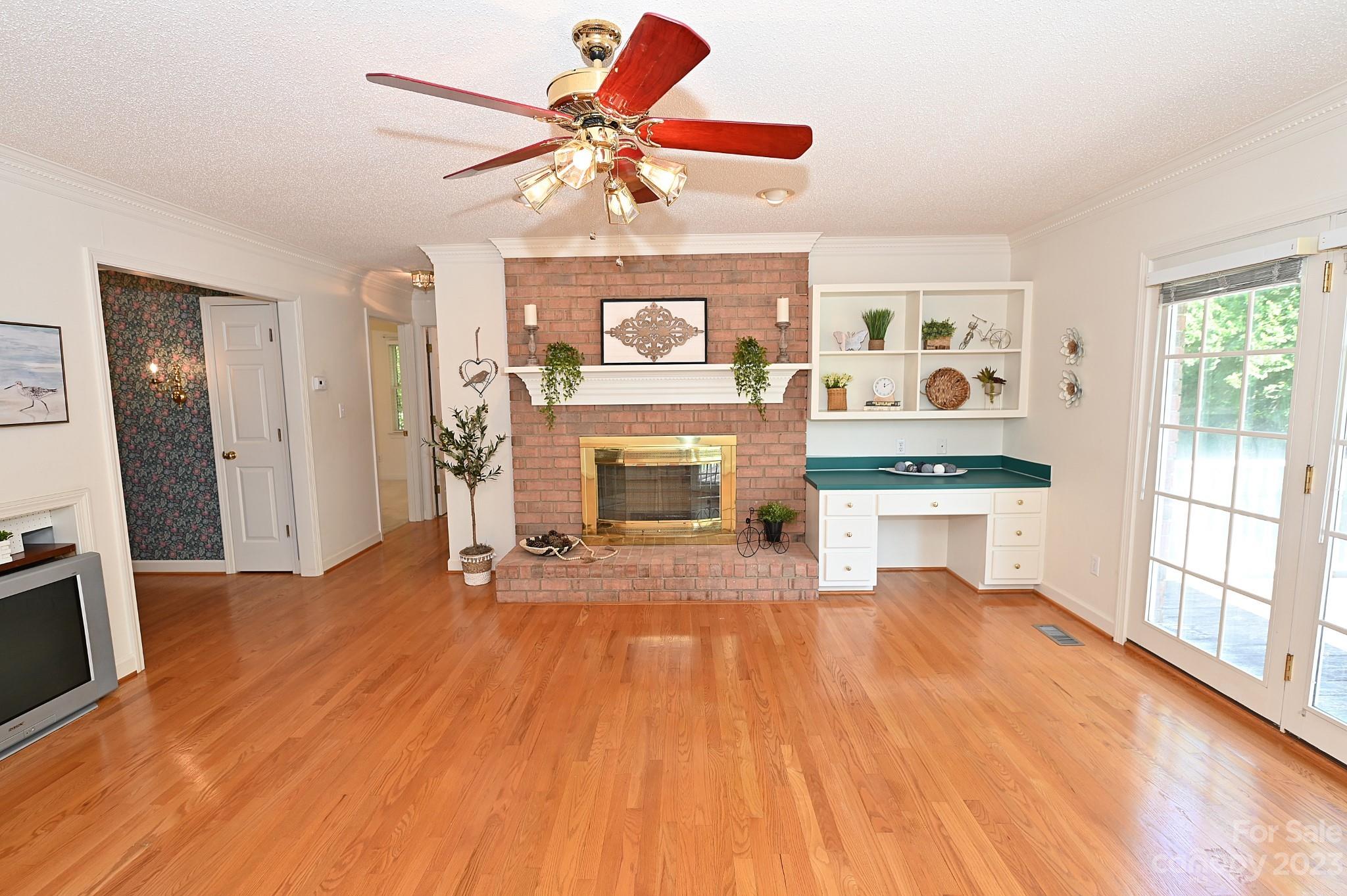 669 River Hills Court