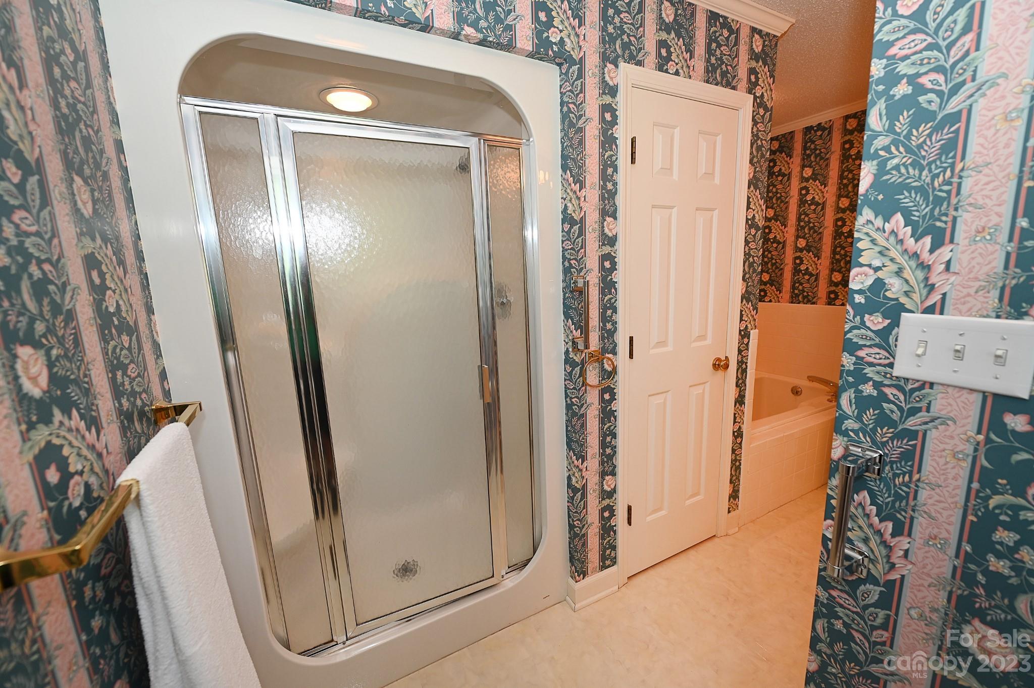 669 River Hills Court