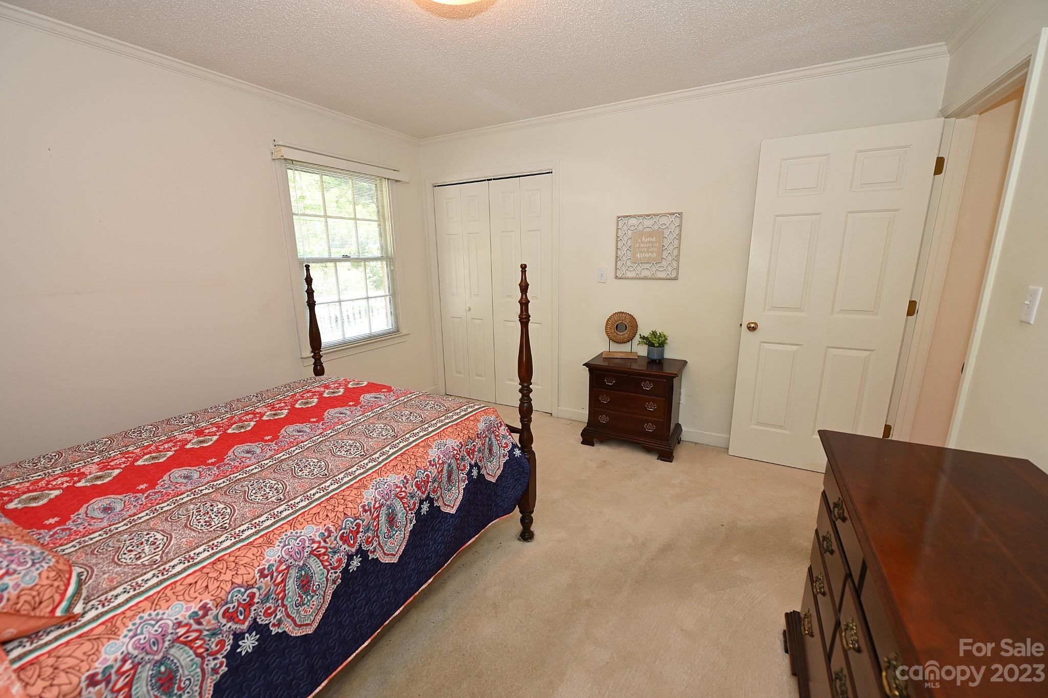 669 River Hills Court