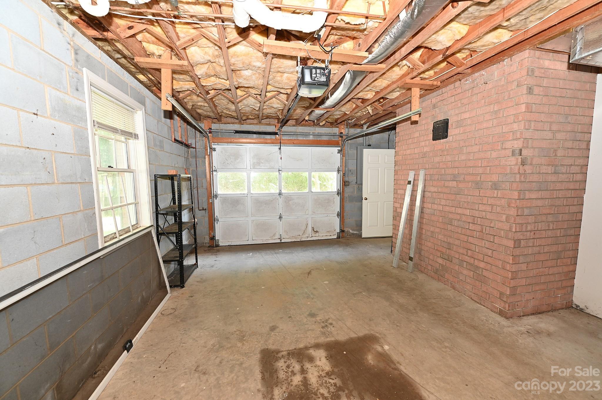 669 River Hills Court