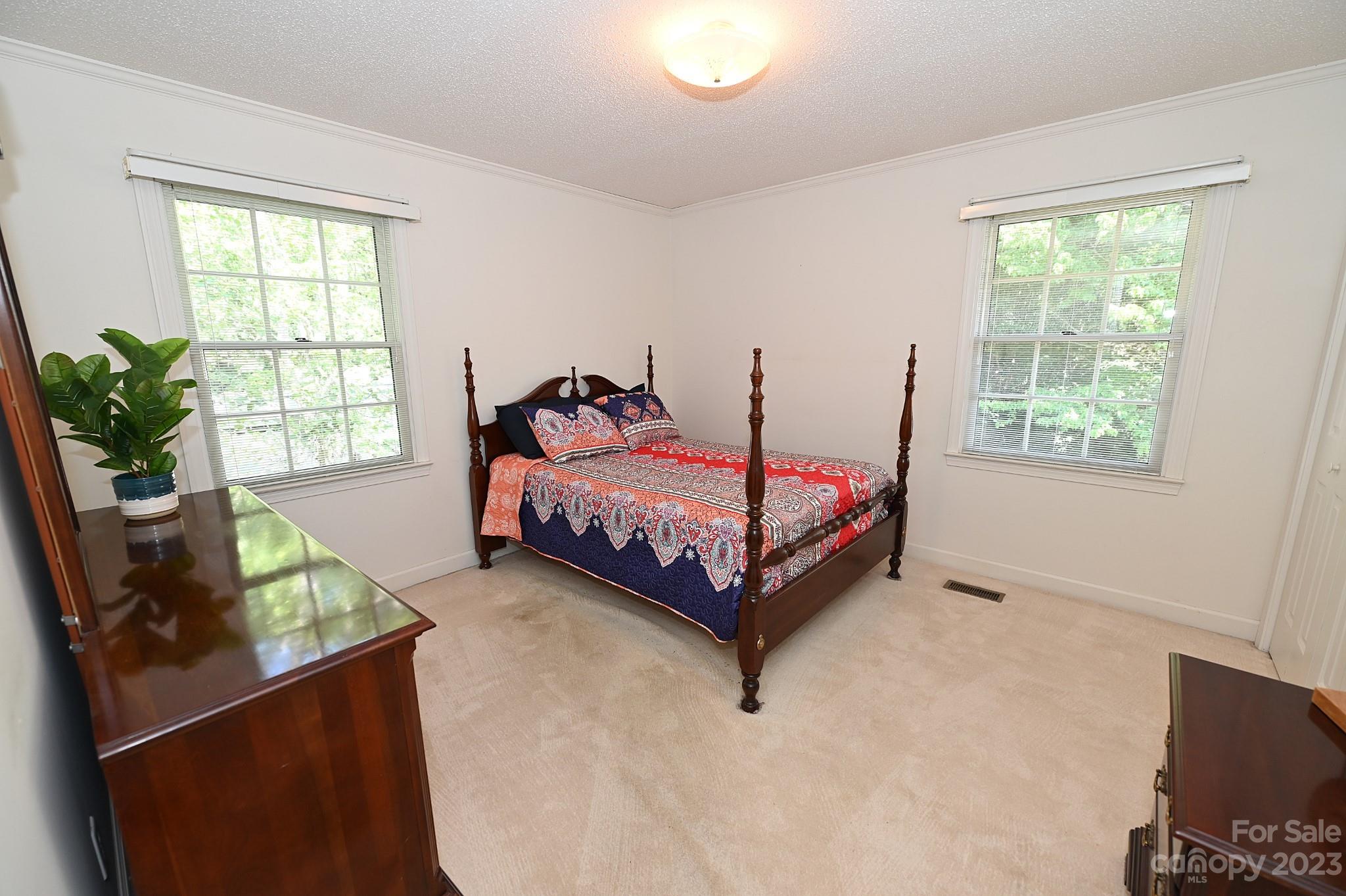 669 River Hills Court