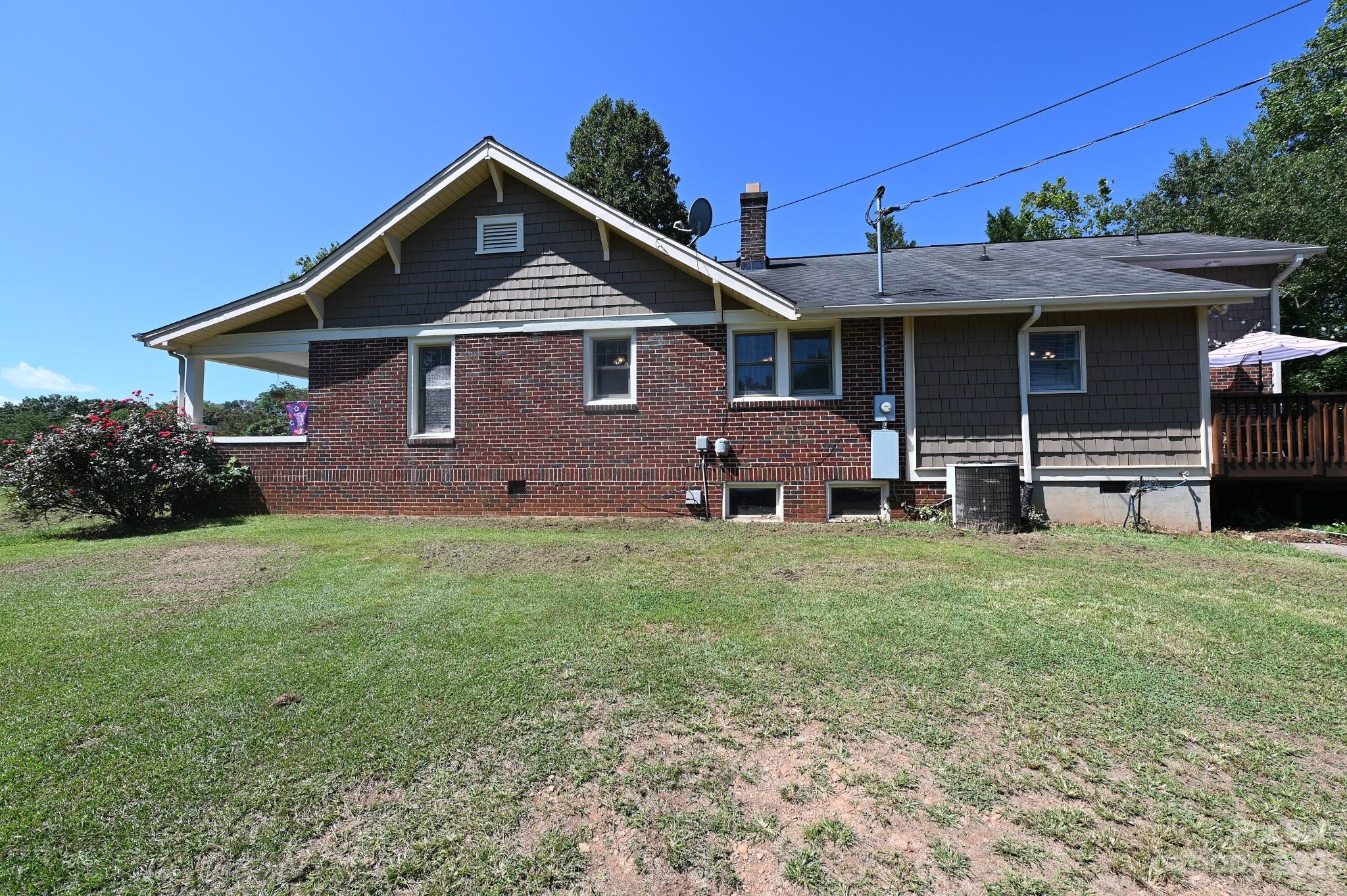 816 Berry Avenue SE