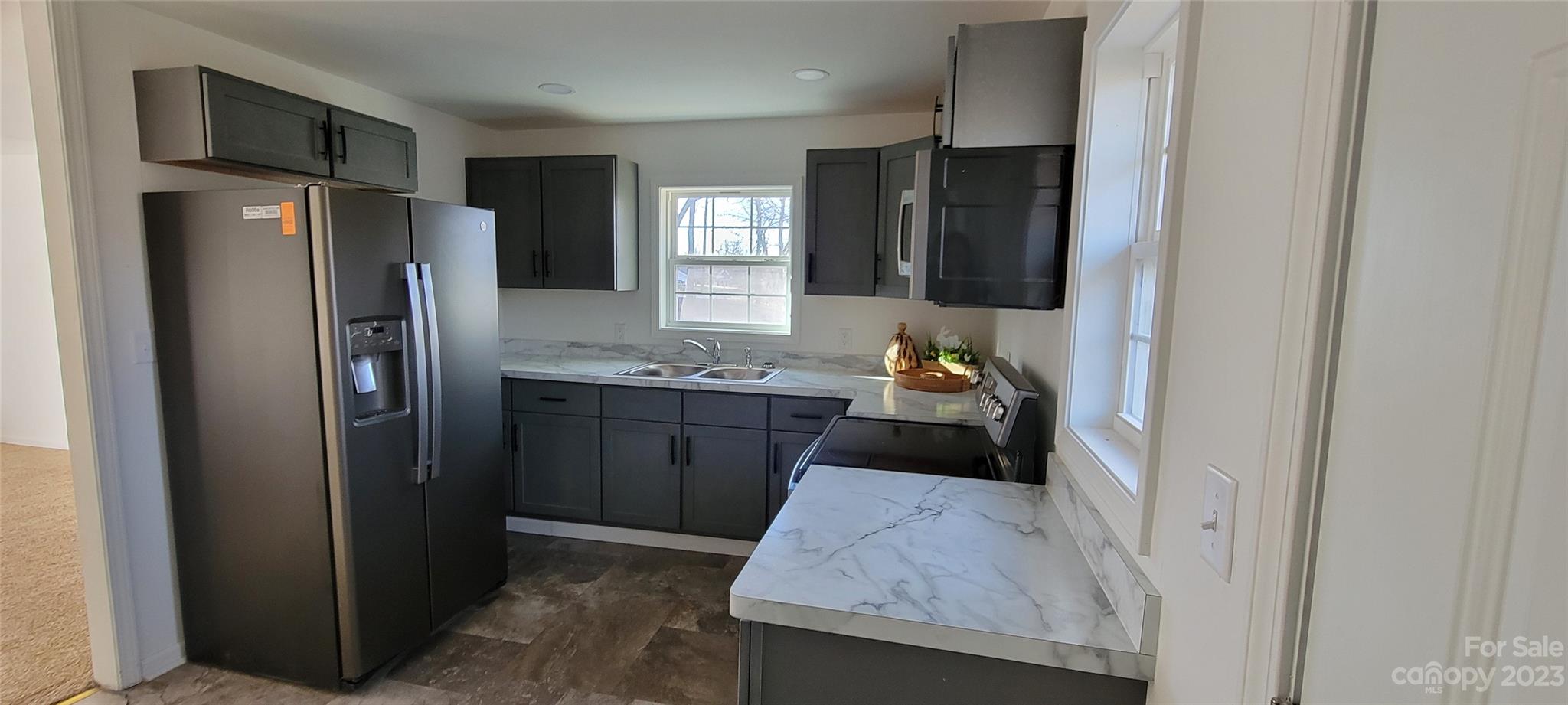 428 Folk Street NW