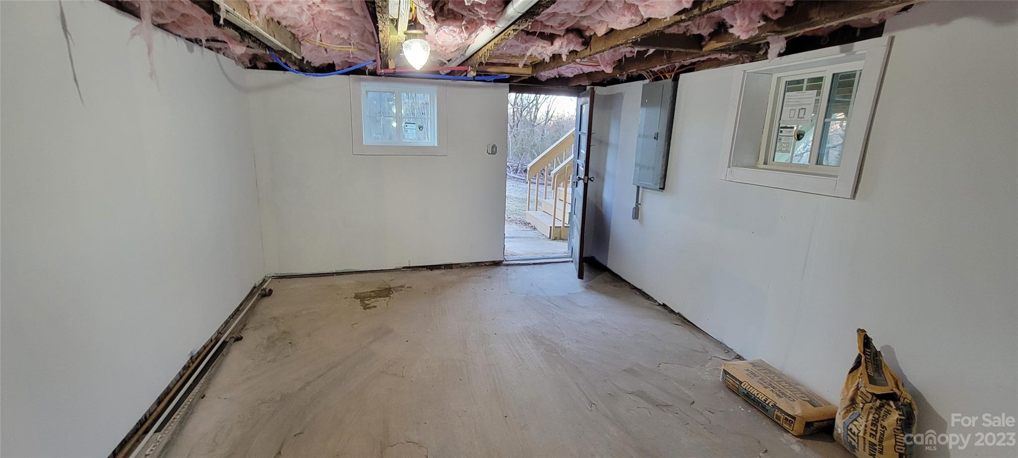 428 Folk Street NW