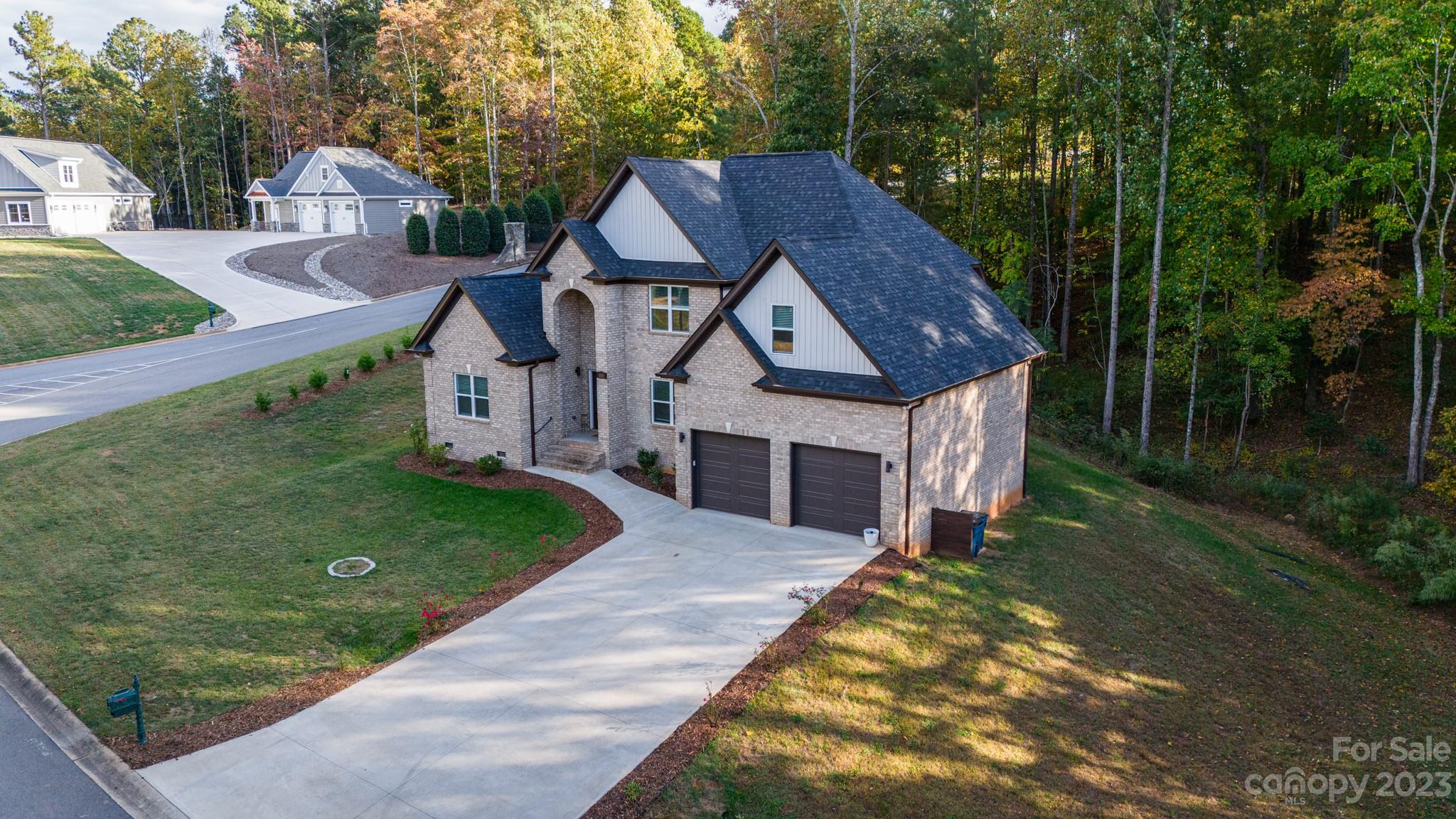 180 Winwood Circle