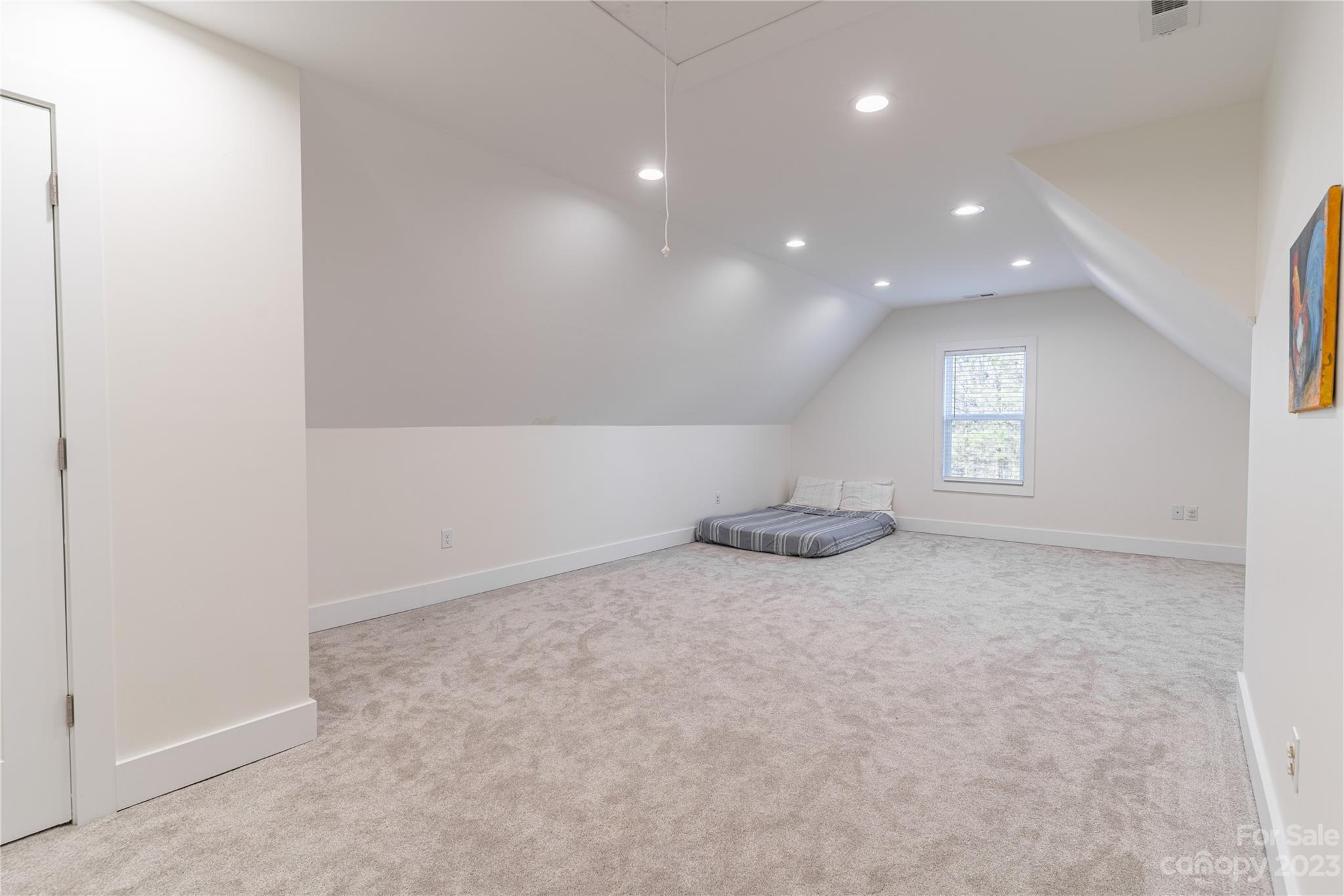 180 Winwood Circle