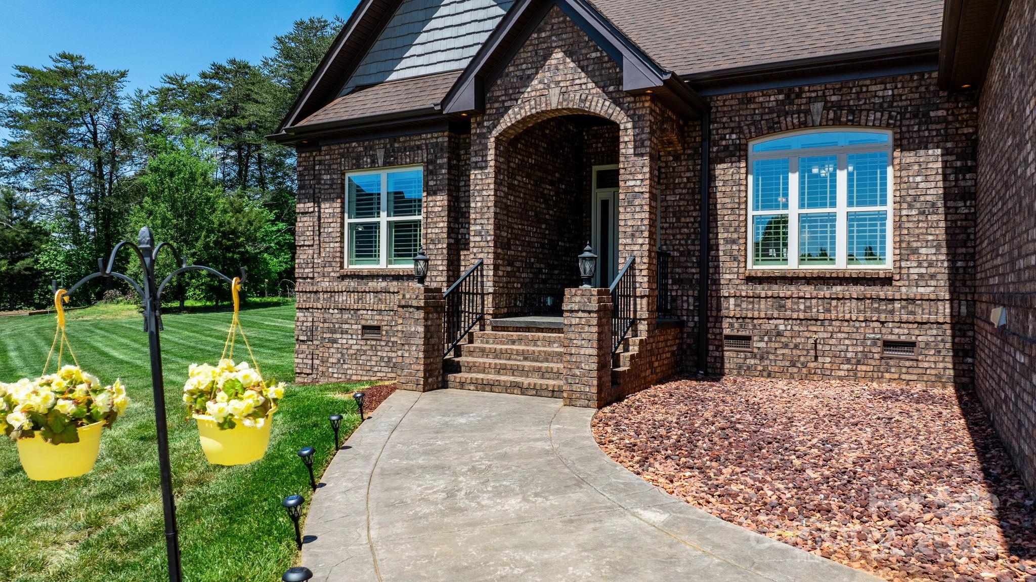 5160 Meadow Park Lane