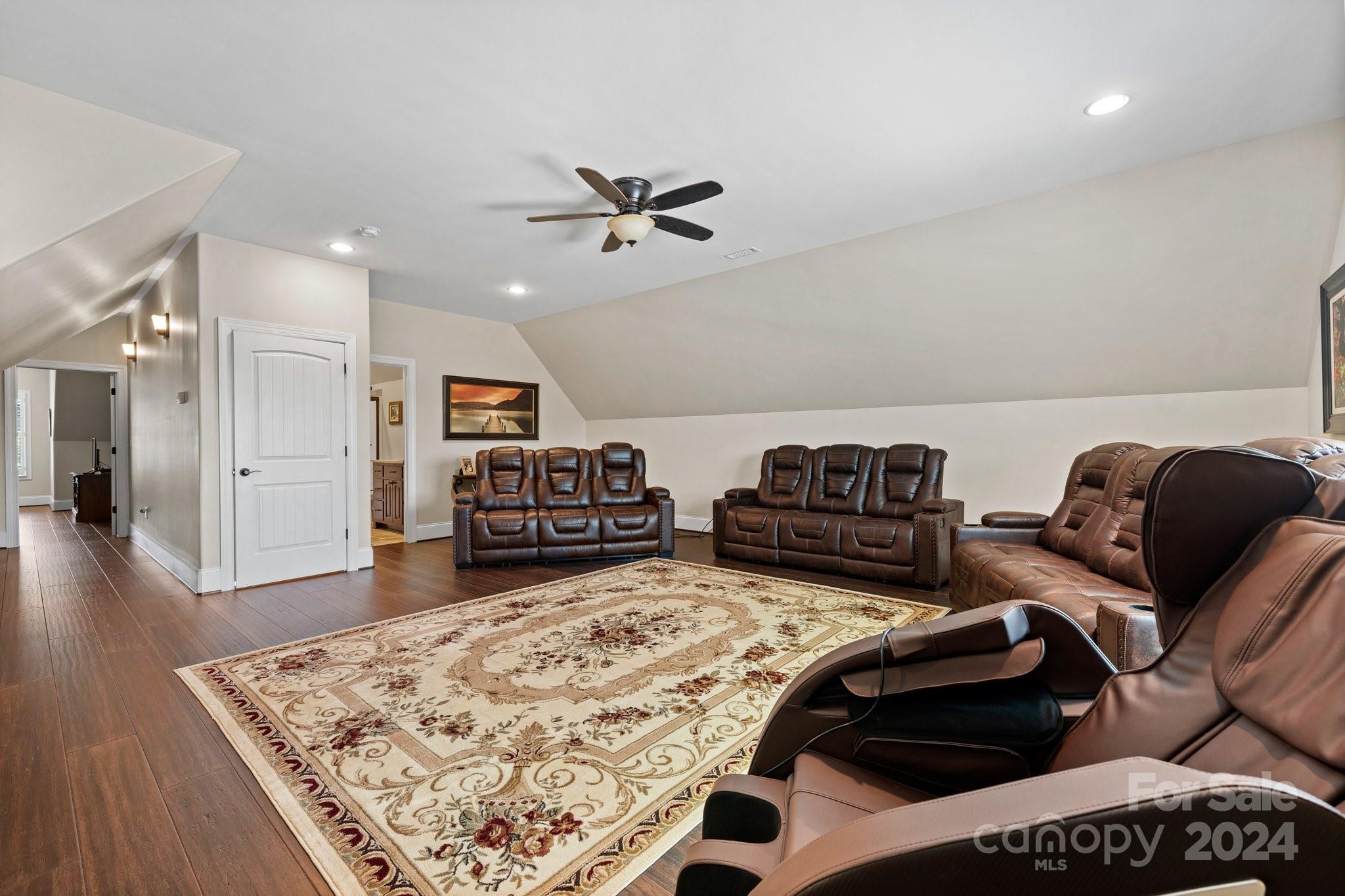 5160 Meadow Park Lane