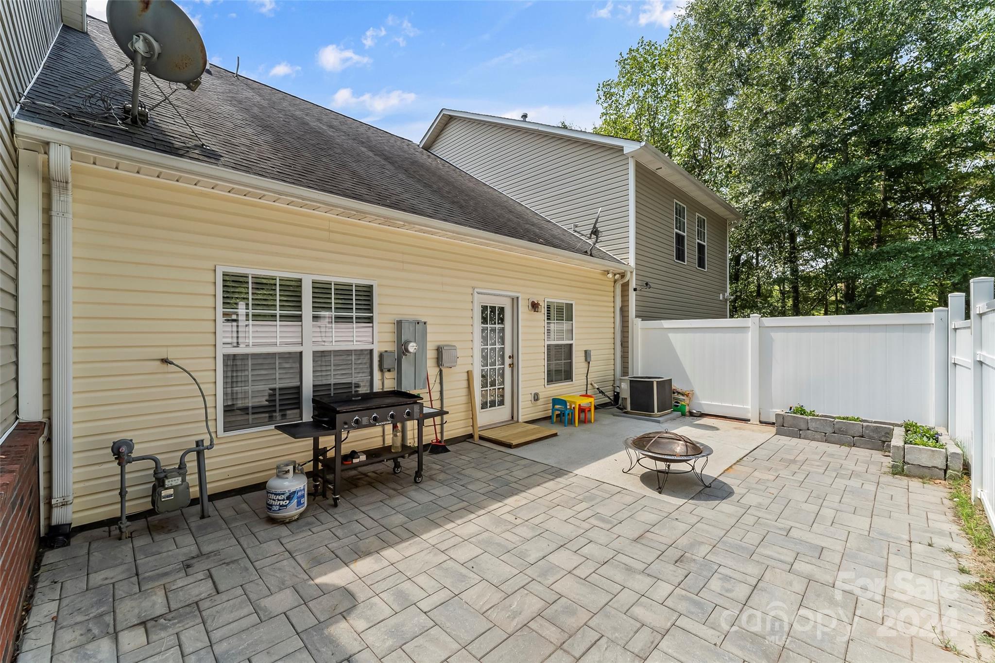 4764 Braxton Gate Lane