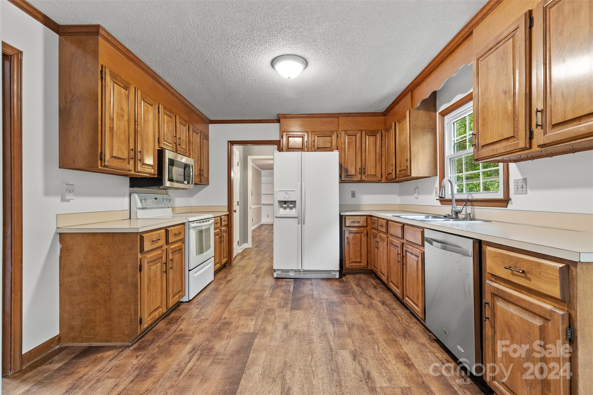 6301 Dougherty Drive