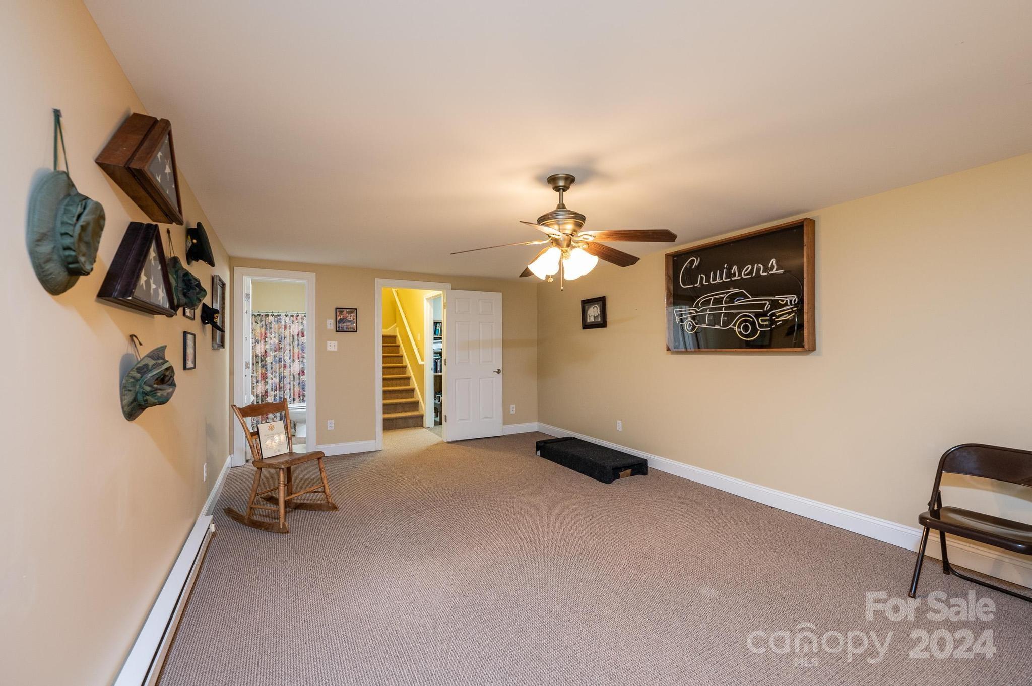 6160 Hayden Drive NE