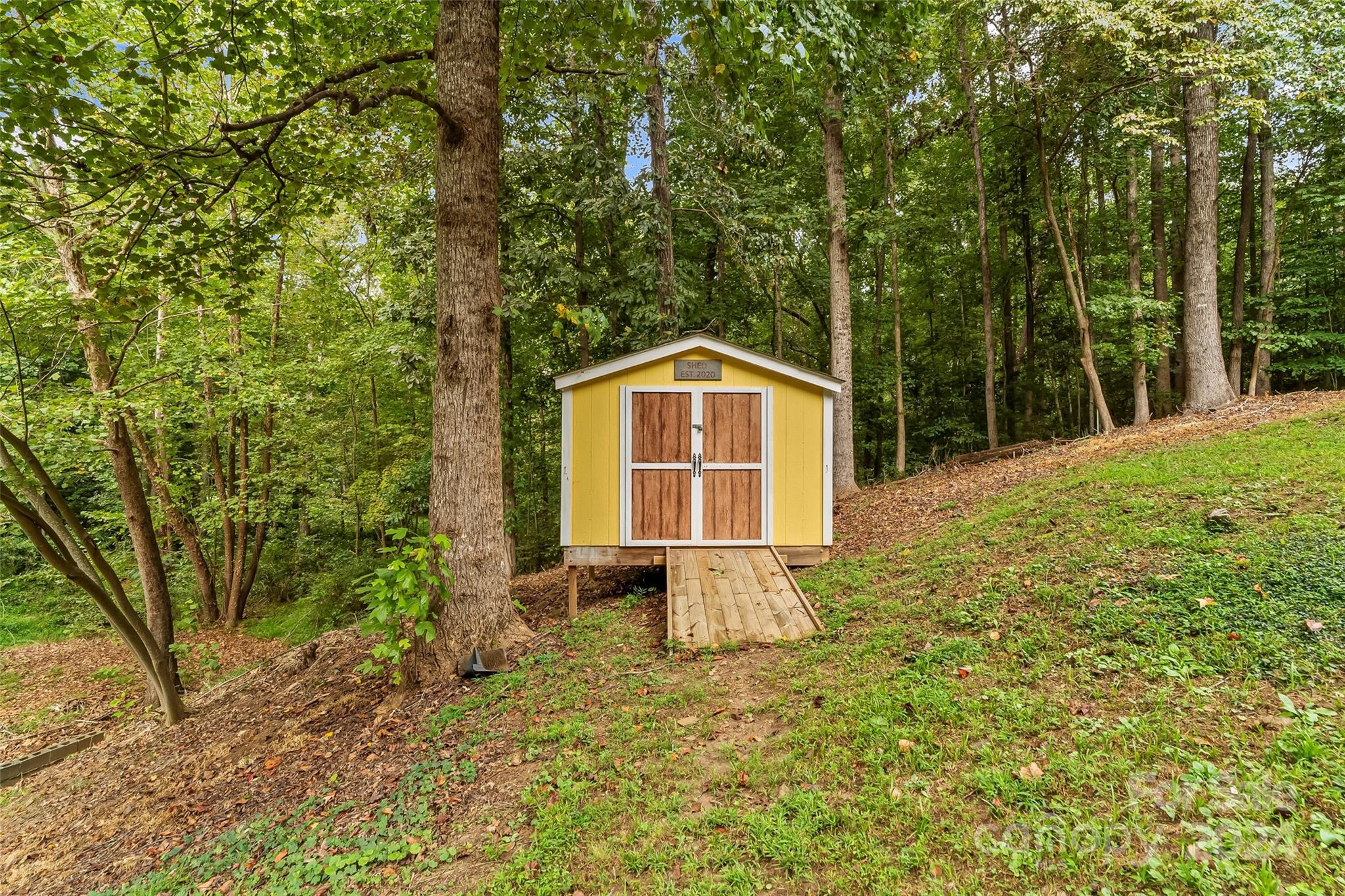 2310 39th Avenue Court NE