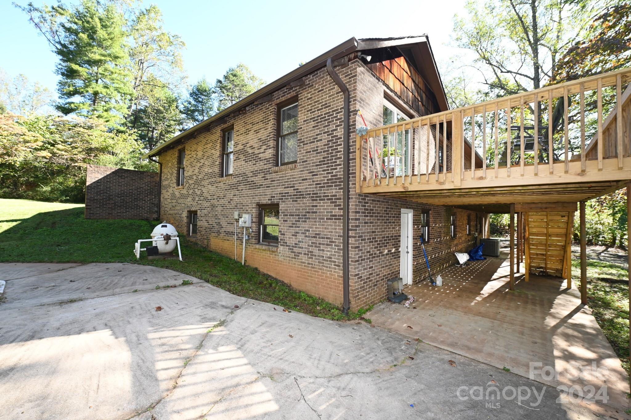 1630 Shirley Lane
