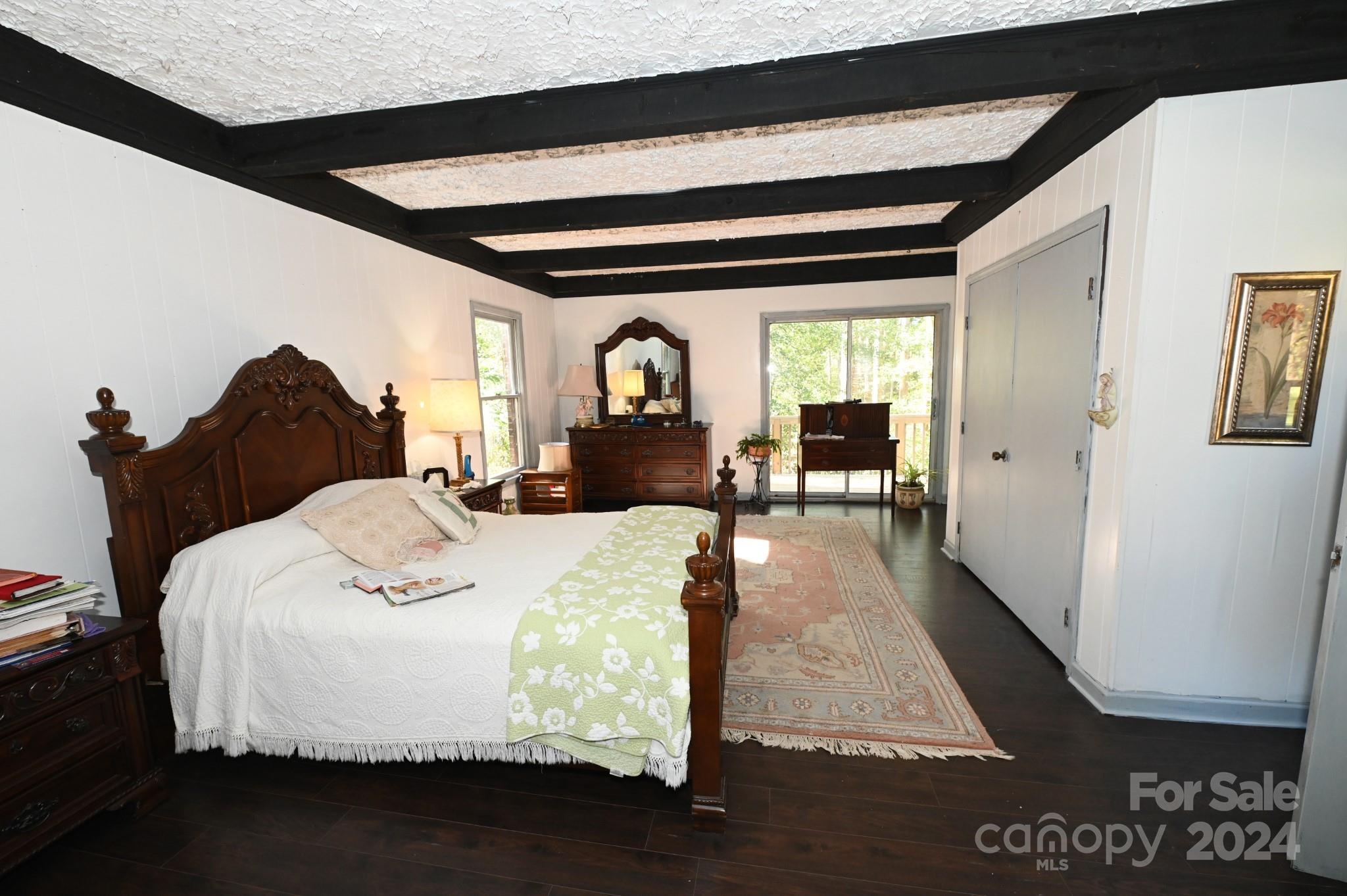1630 Shirley Lane