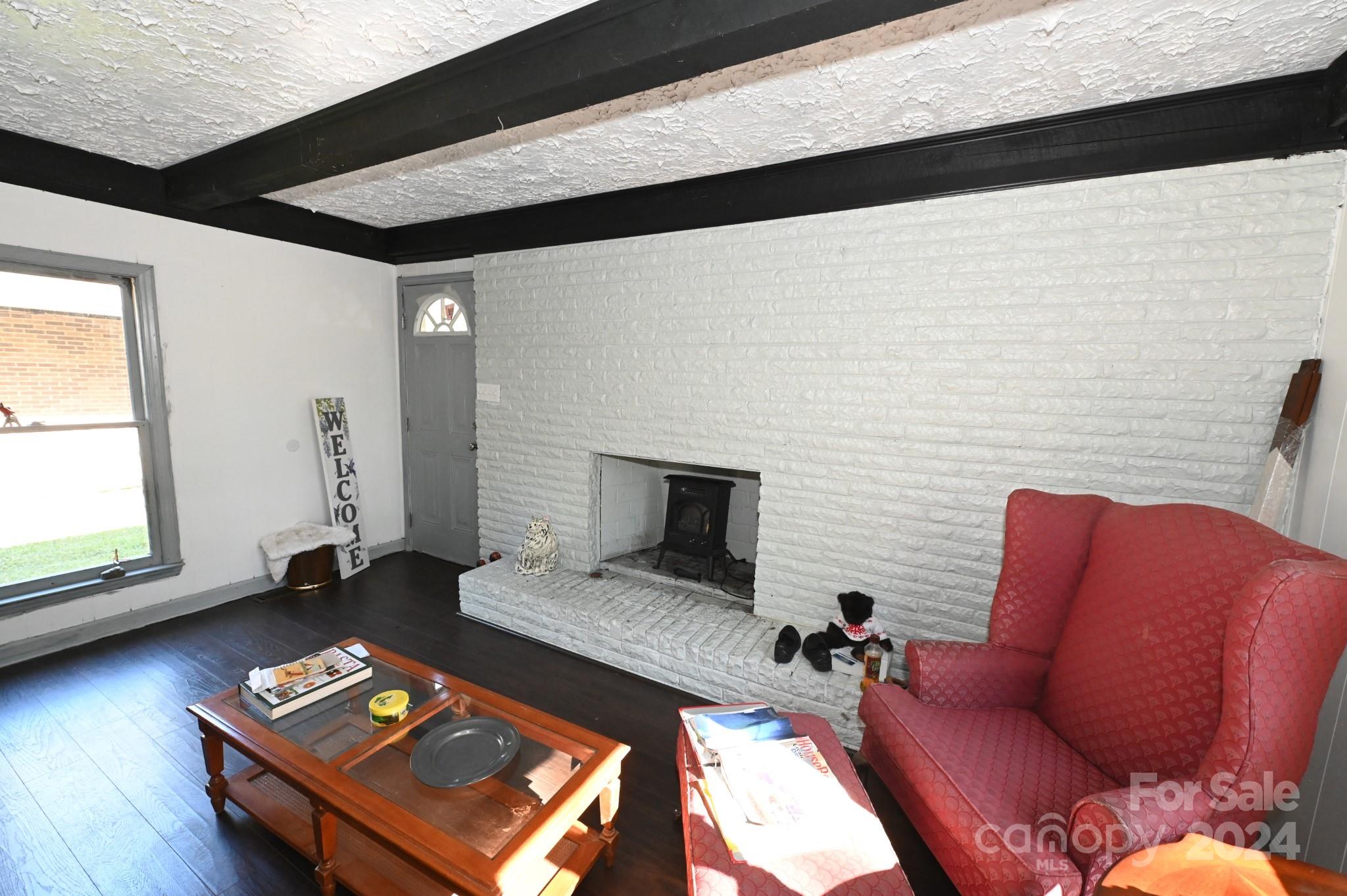 1630 Shirley Lane