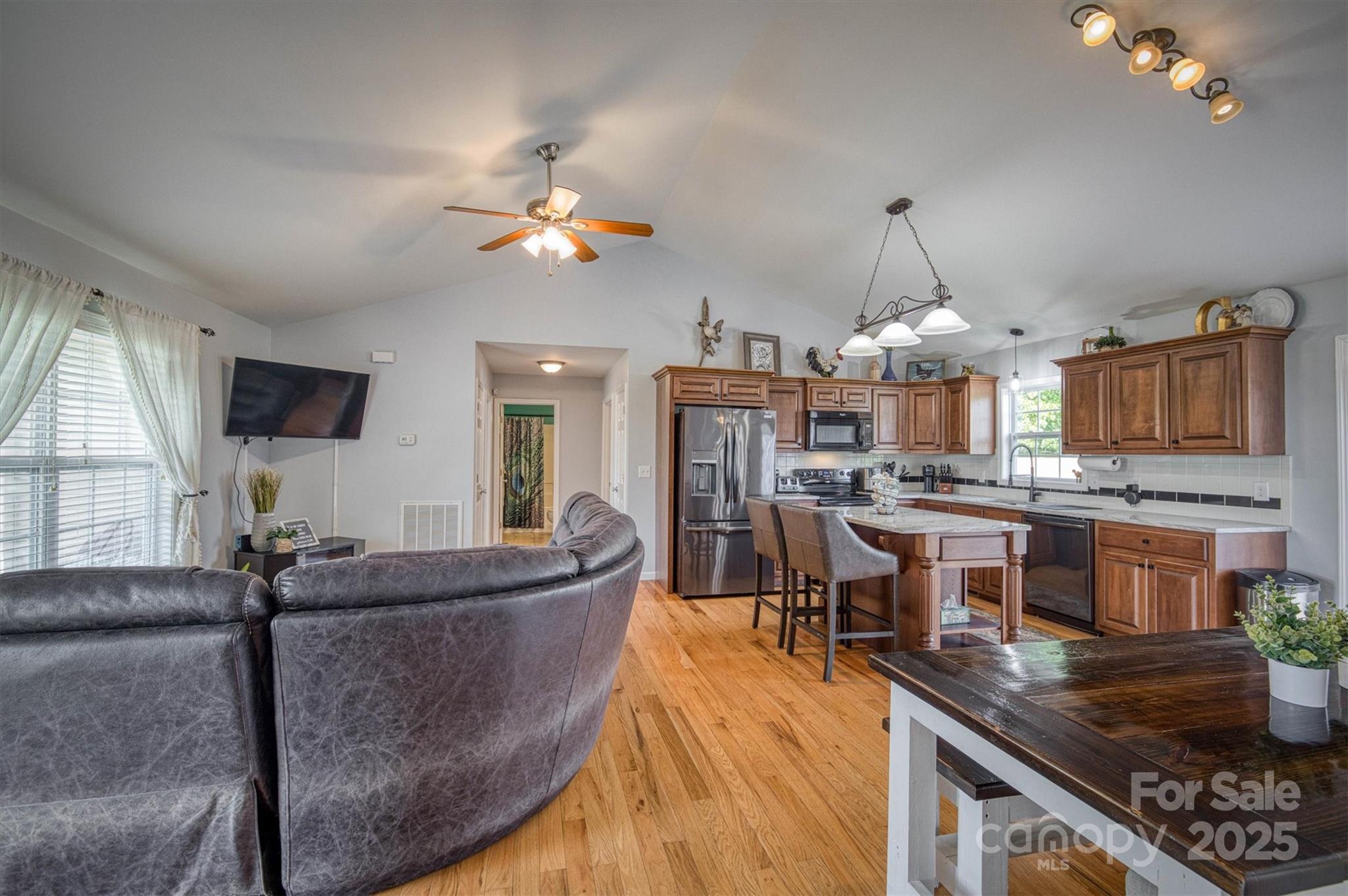 6084 Little River Court