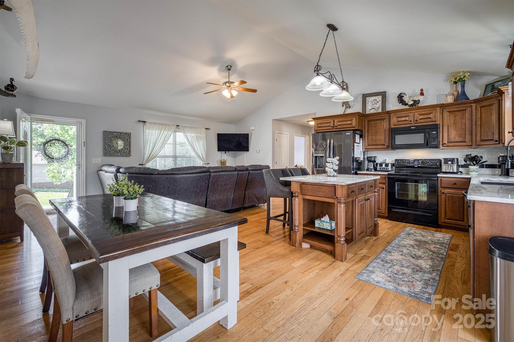 6084 Little River Court