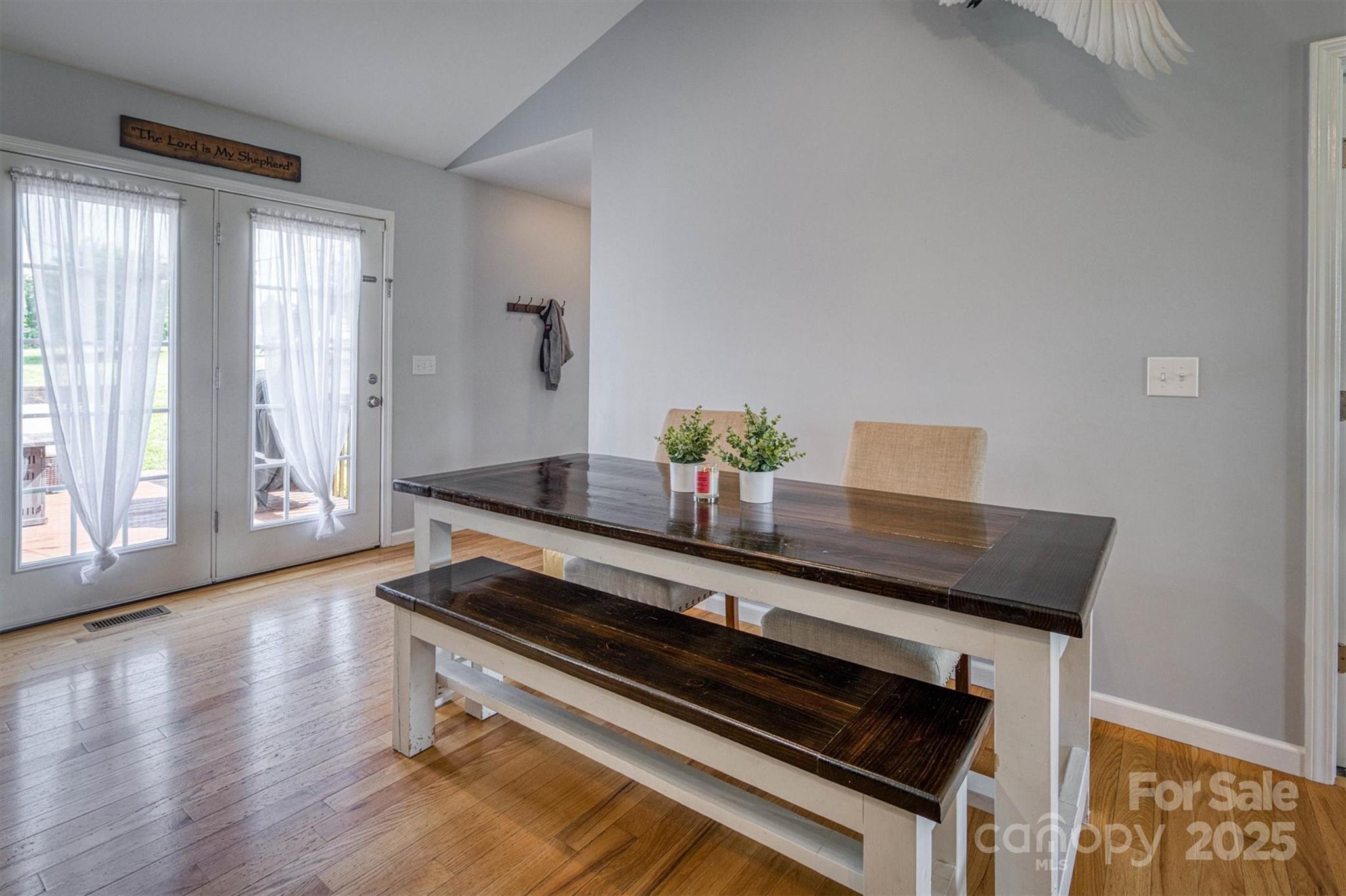 6084 Little River Court
