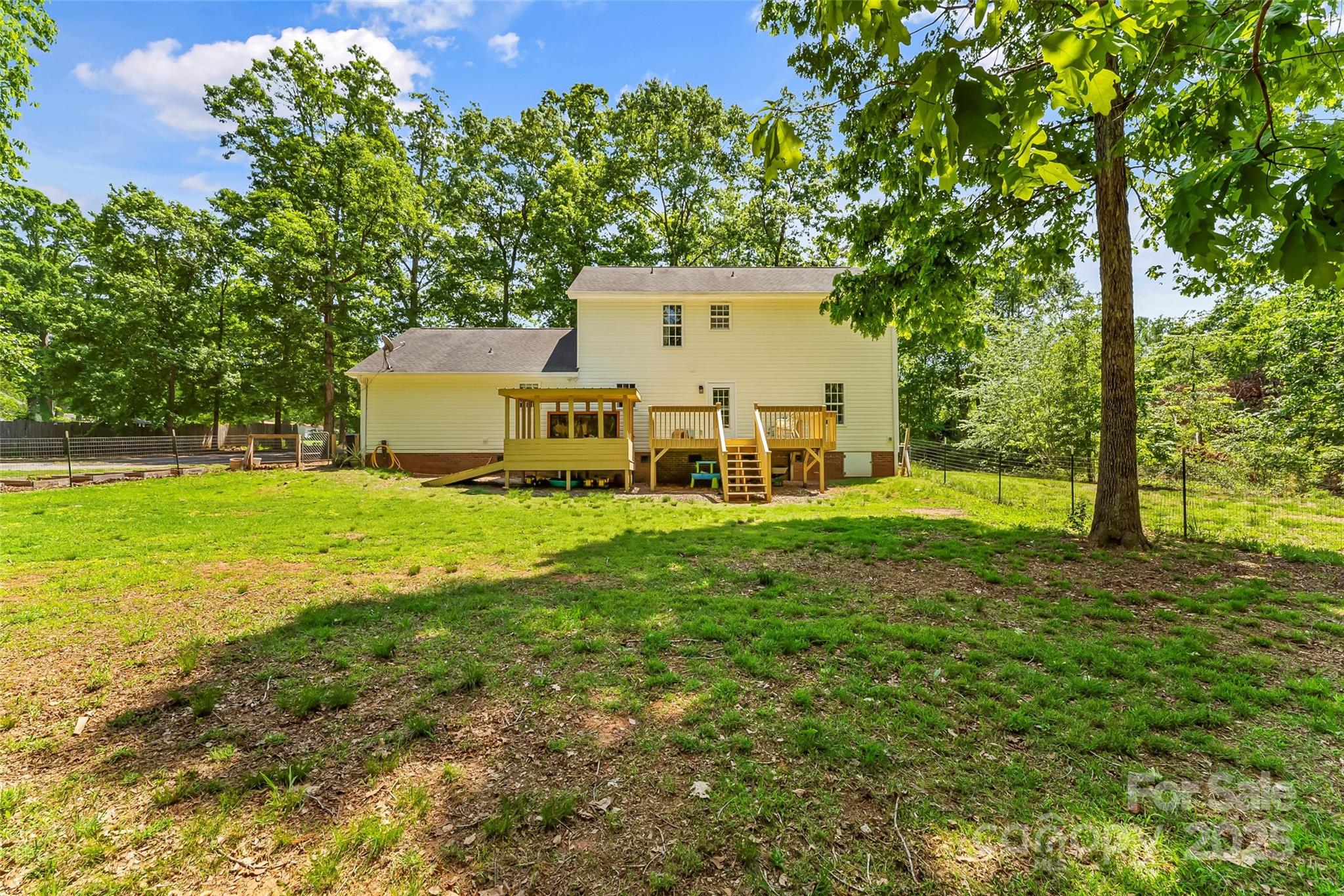 1338 Pell Drive