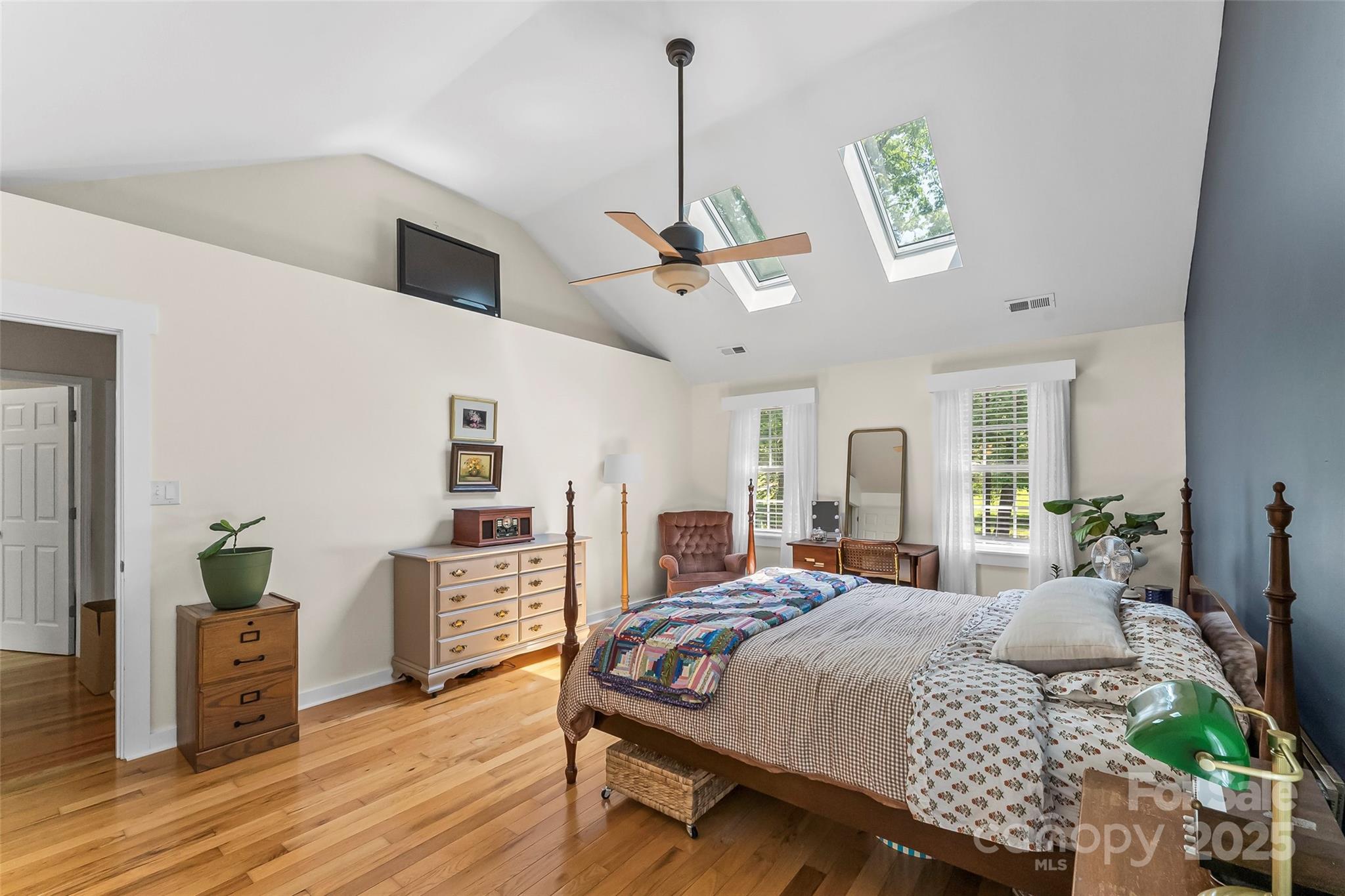 1338 Pell Drive