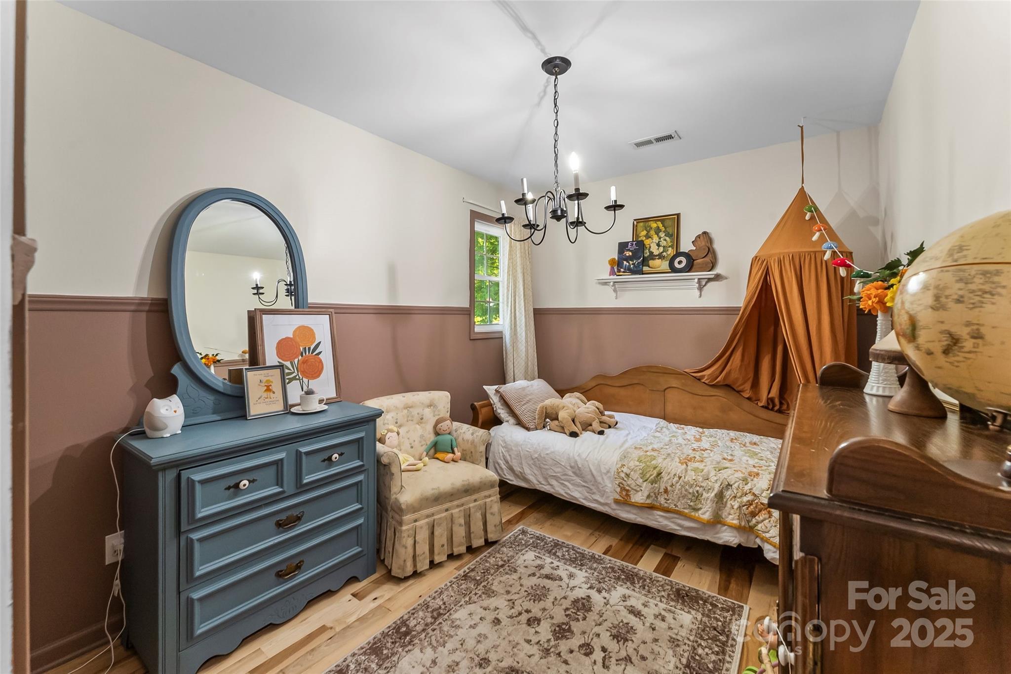 1338 Pell Drive