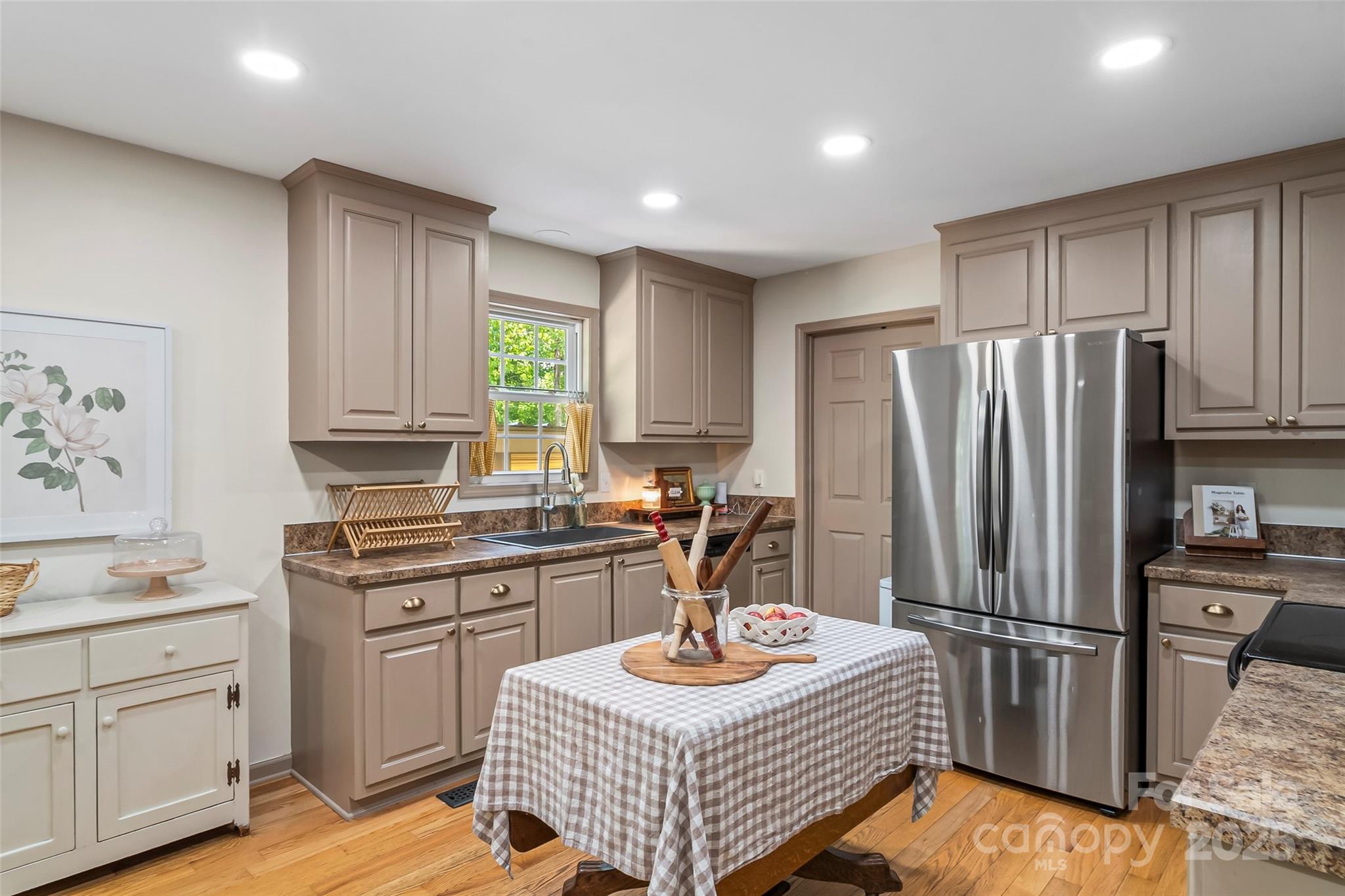 1338 Pell Drive