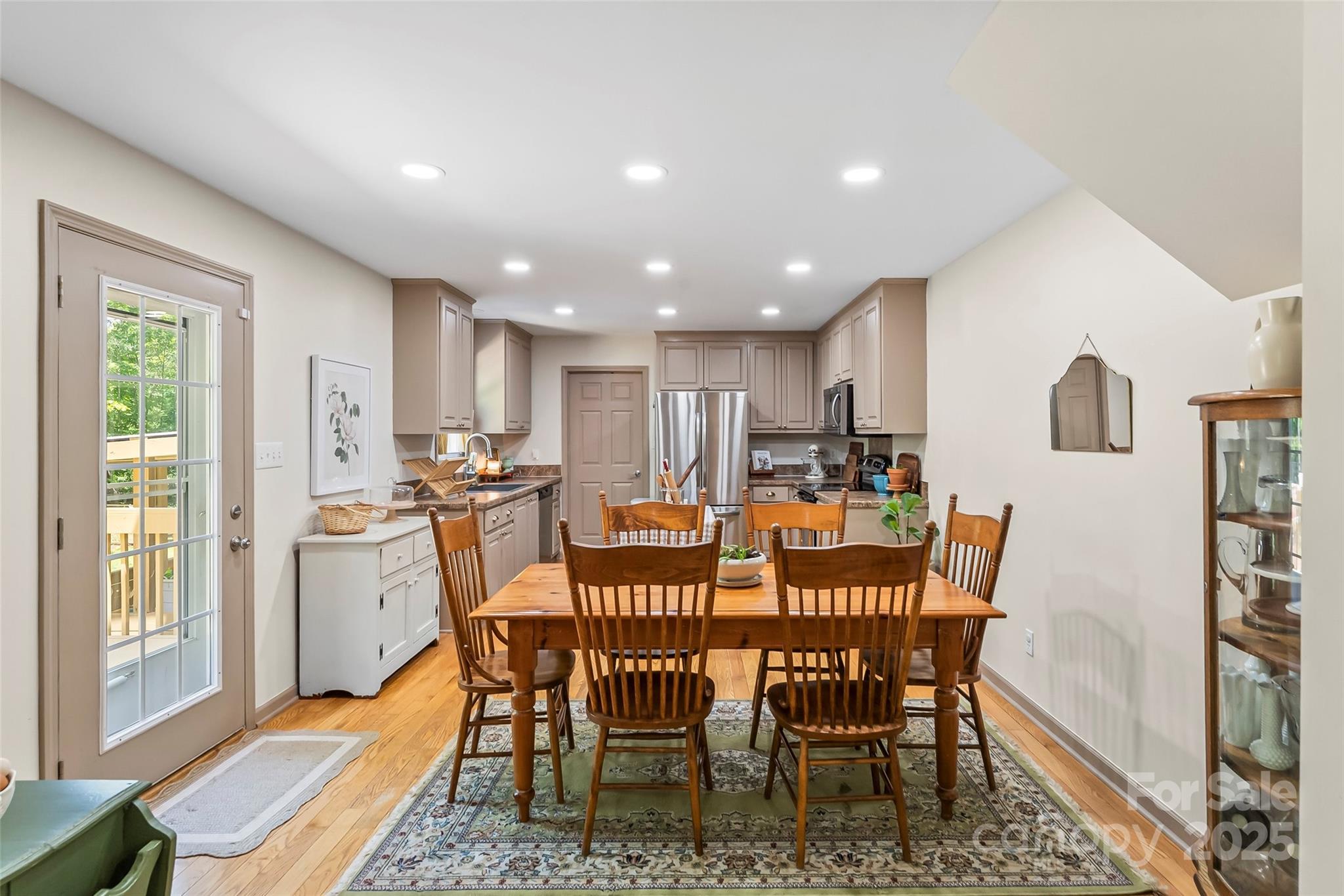 1338 Pell Drive