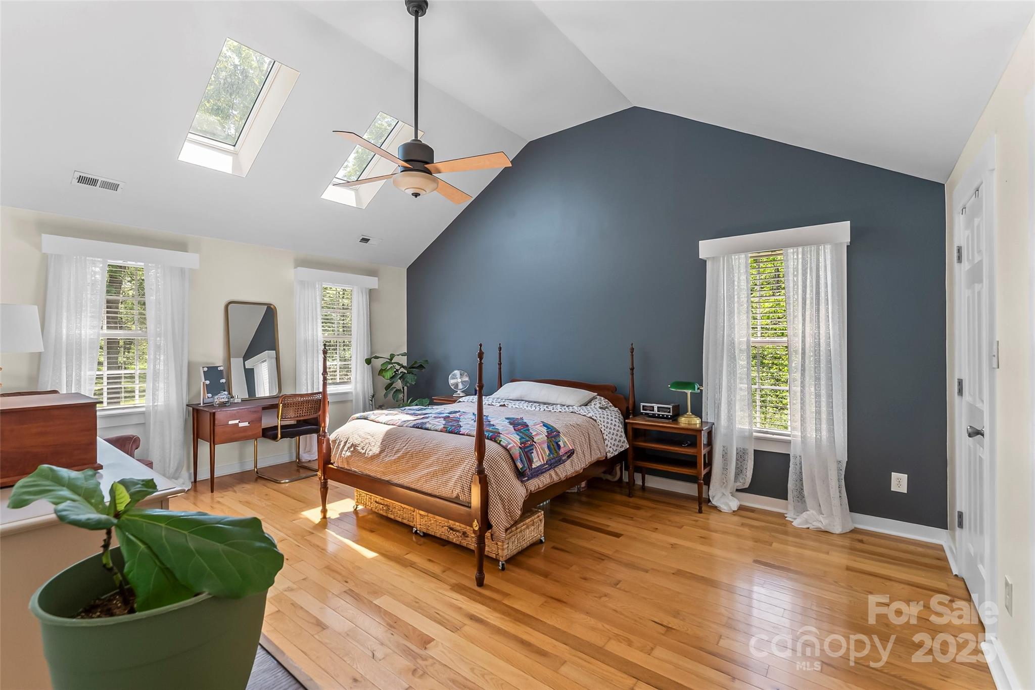 1338 Pell Drive