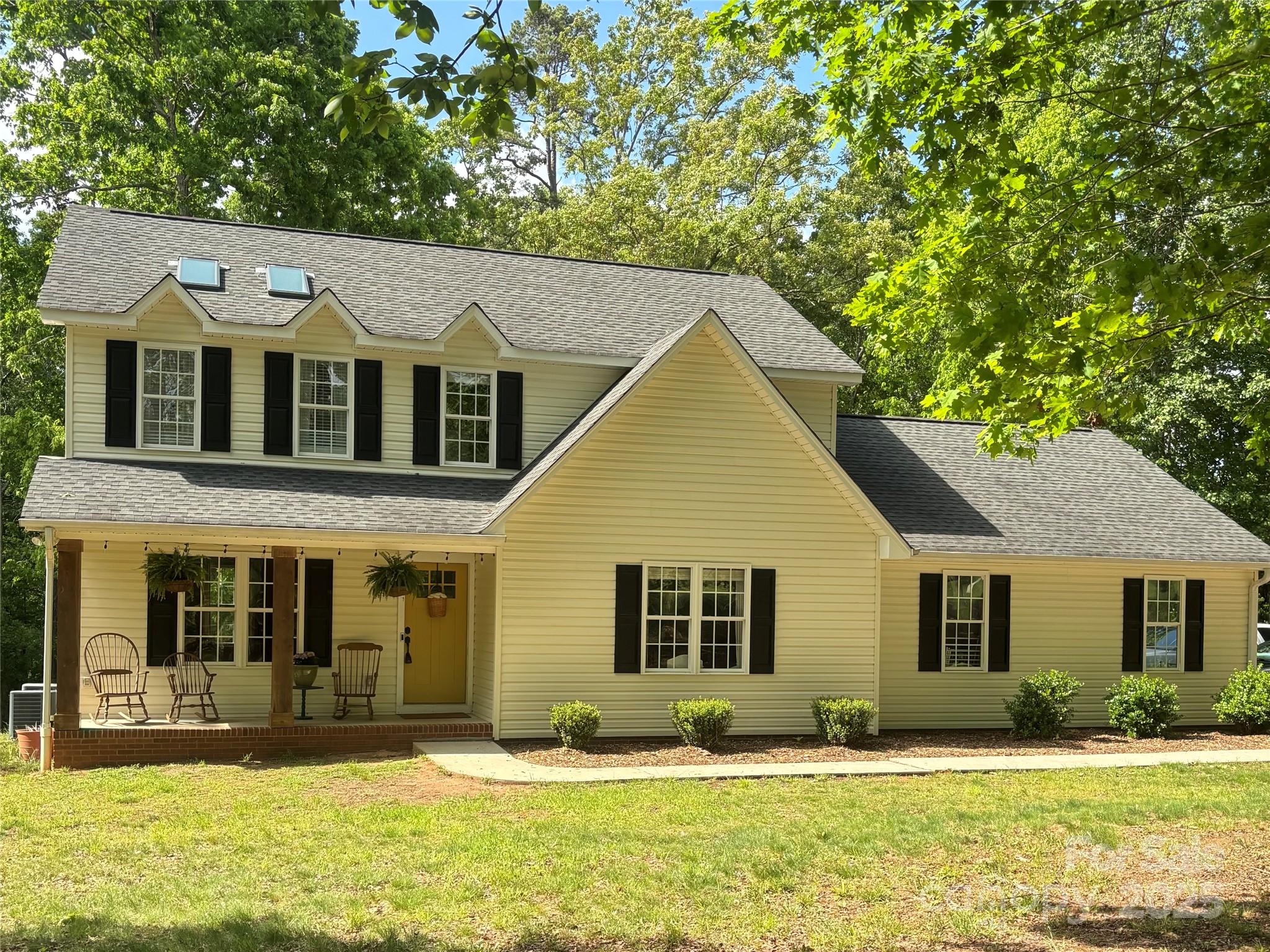 1338 Pell Drive